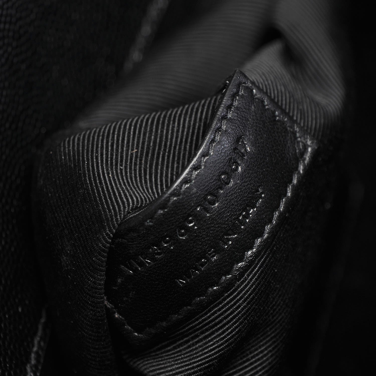 Saint Laurent Grain De Poudre Matelasse Chevron Large Monogram Satchel Black 8 of 9