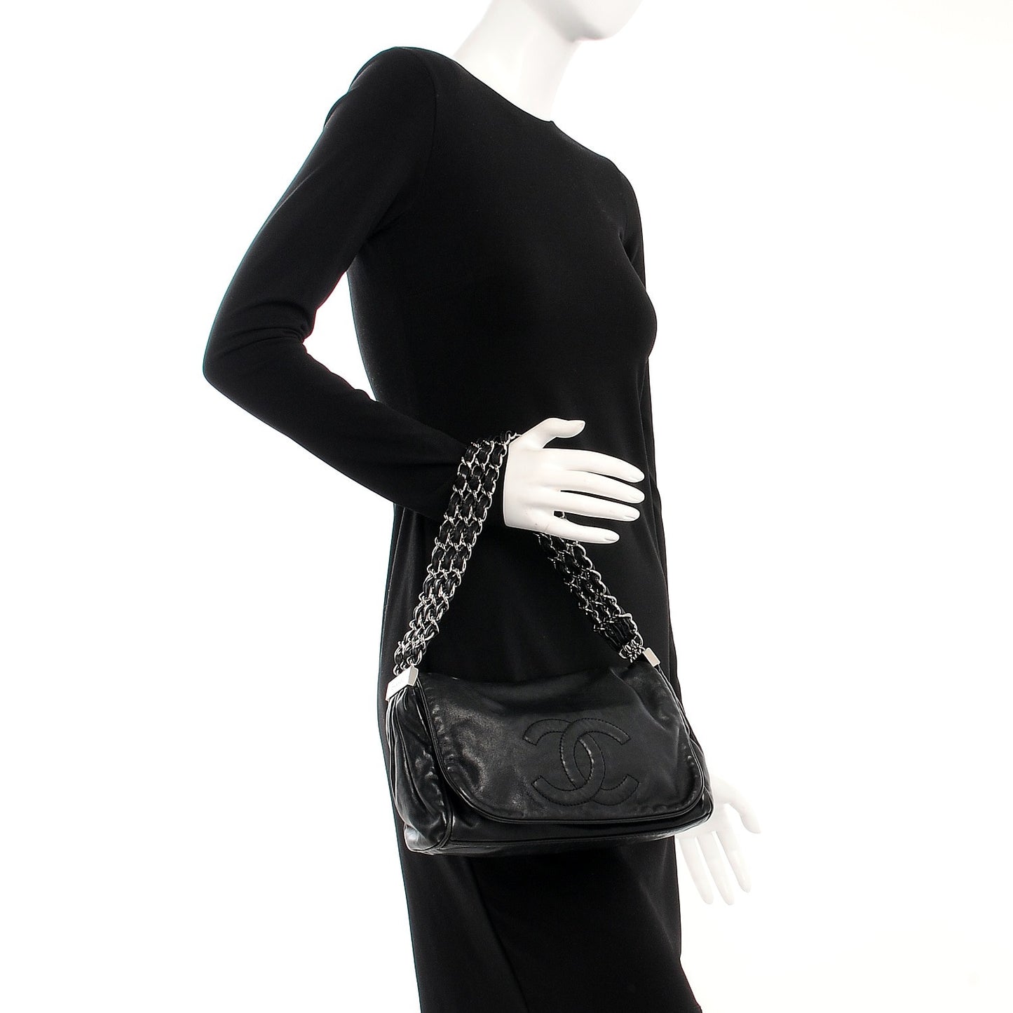 Calfskin Rock and Chain Small Flap Black