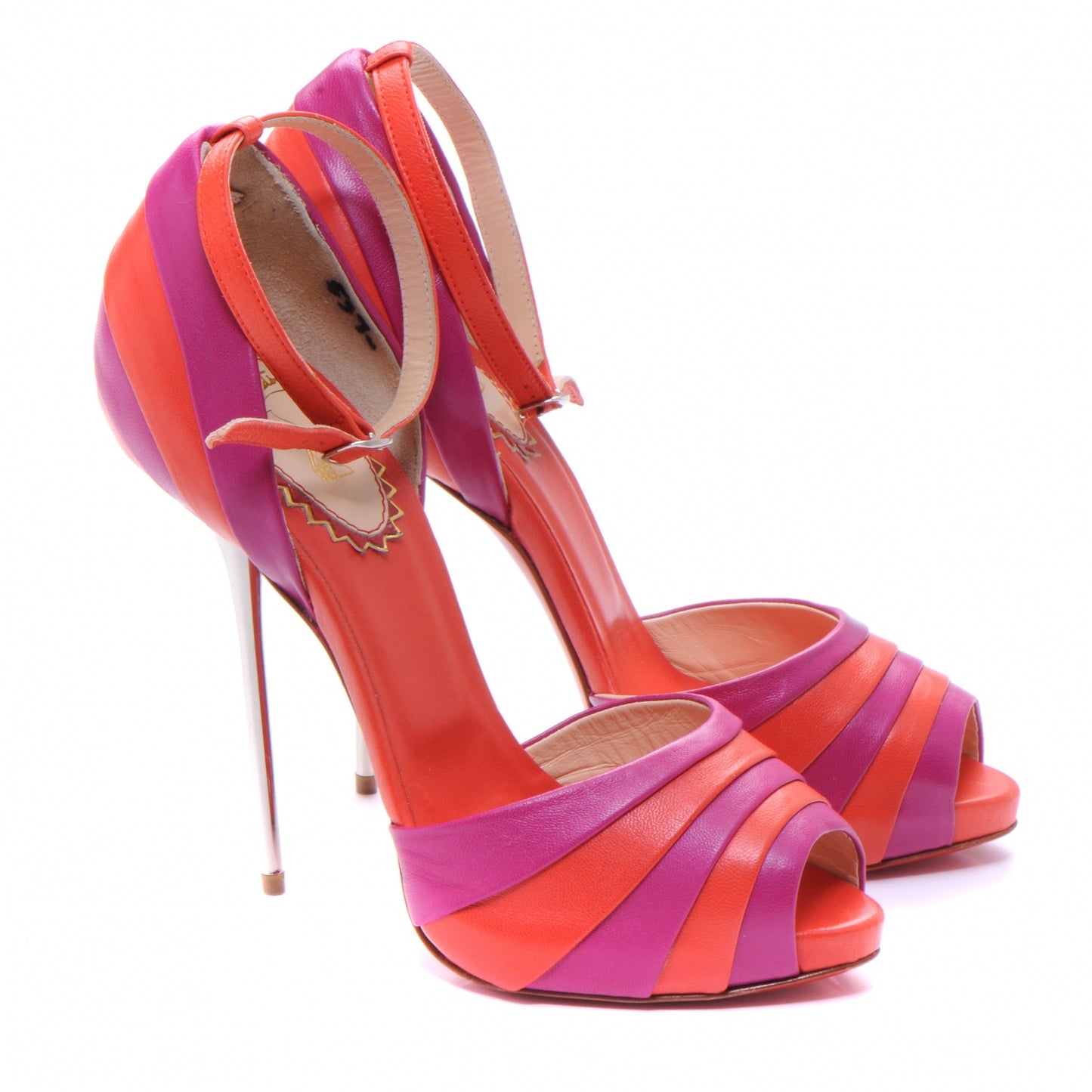 Leather Armadillo Bride Pumps 37