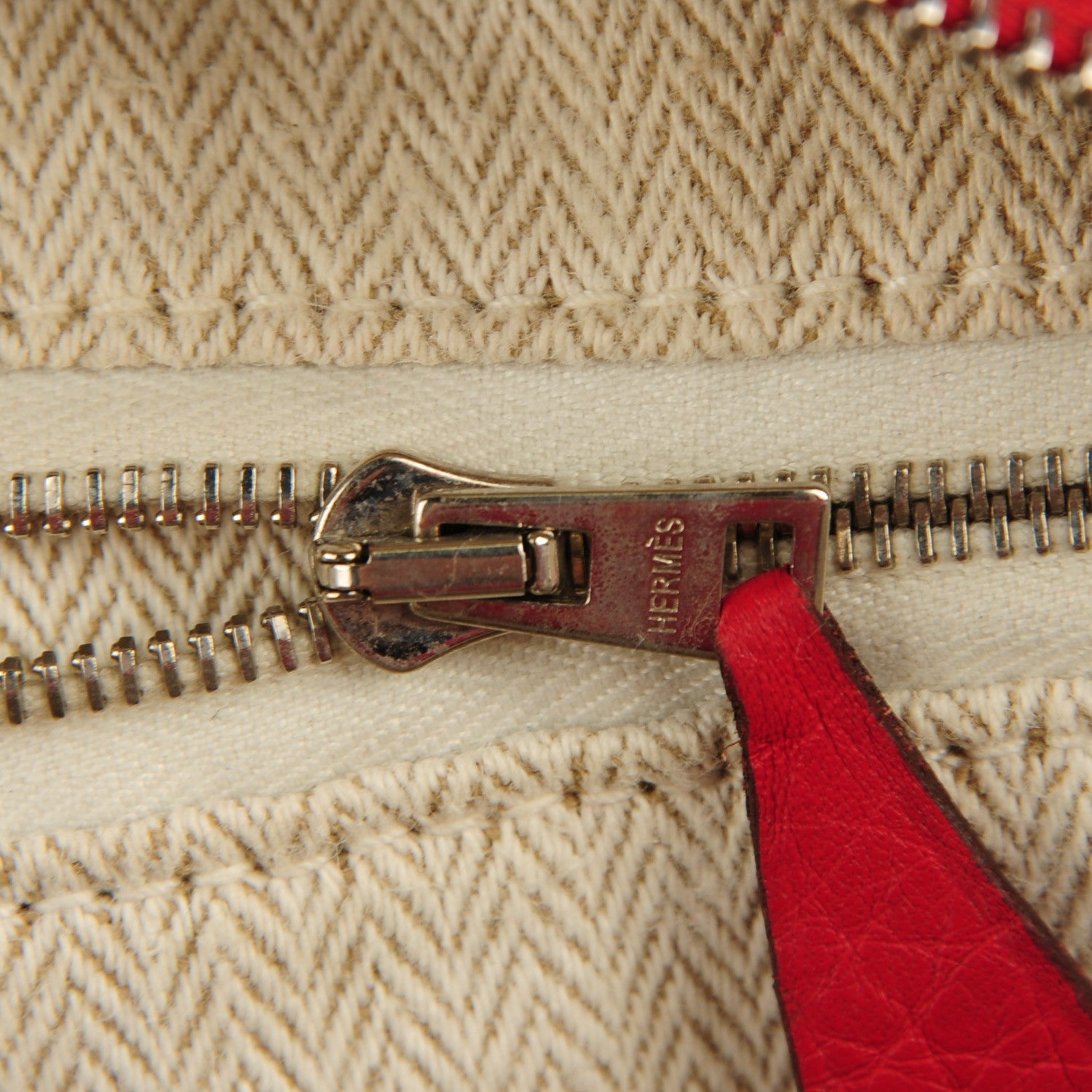 Hermes Taurillon Clemence Victoria II 35 Rouge Casaque 13 of 15