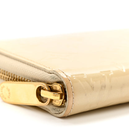 Louis Vuitton Vernis Zippy Wallet Blanc Corail 7 of 10