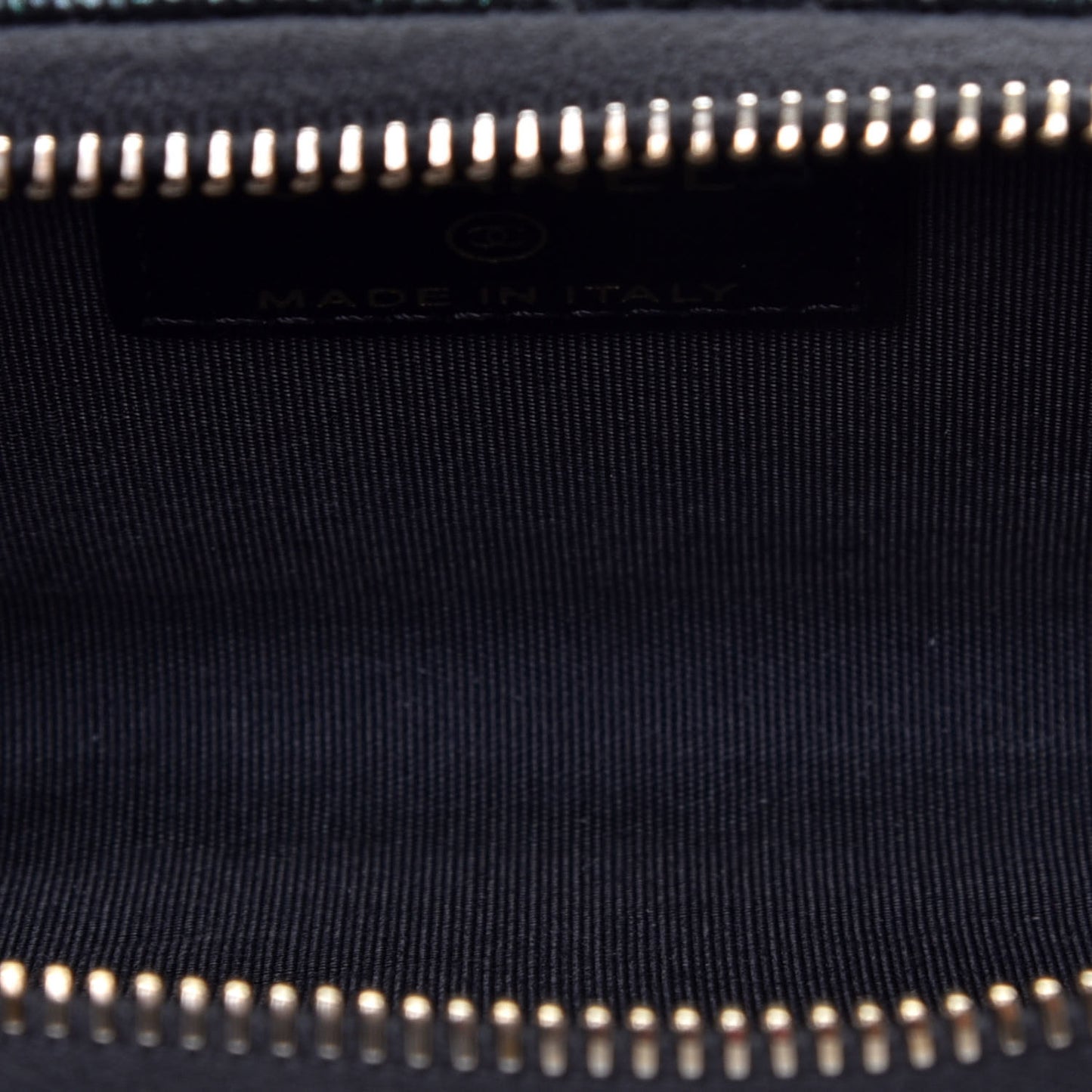 Iridescent Caviar Quilted Zipped Key Holder Case Black