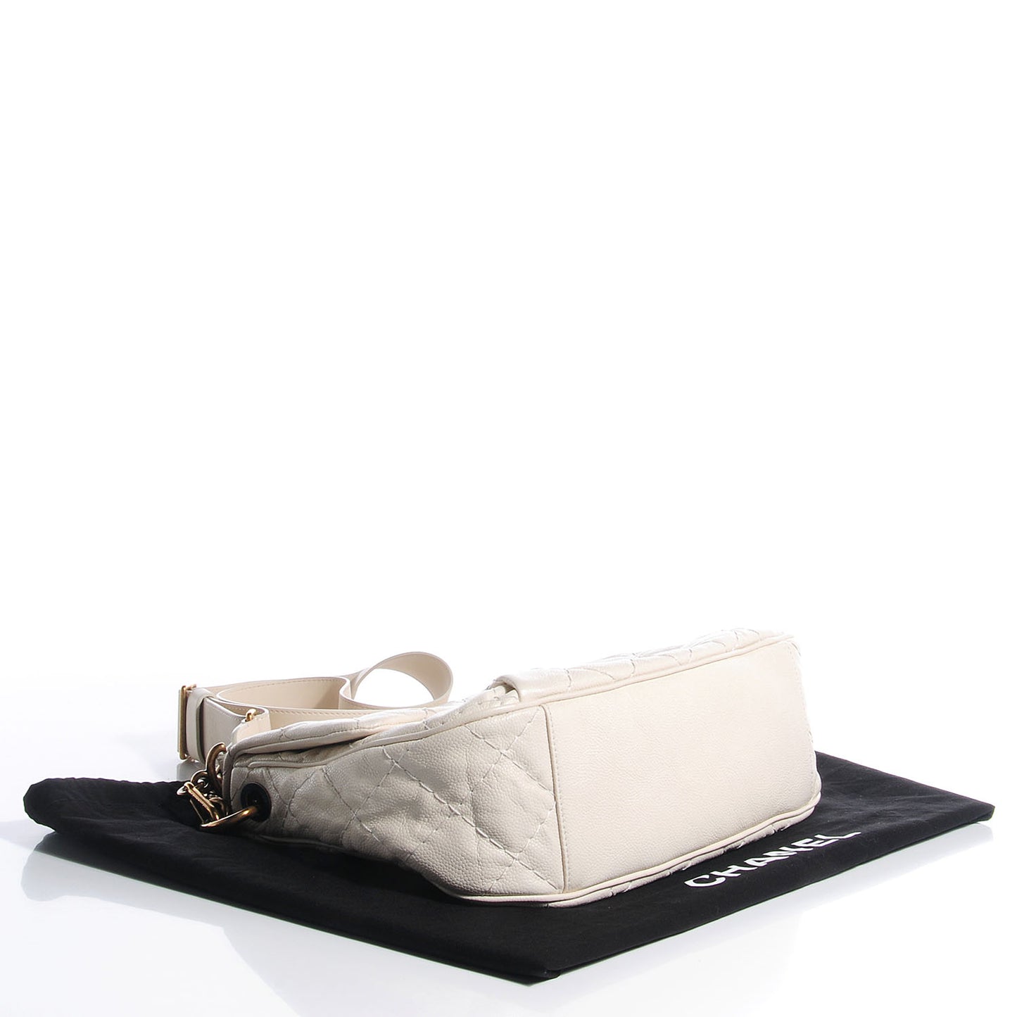 Crumpled Grained Calfskin Coco Pleats Messenger Flap Ivory