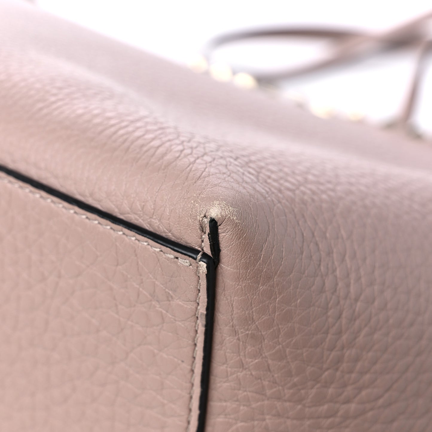 Grained Calfskin Rockstud Shoulder Tote Poudre