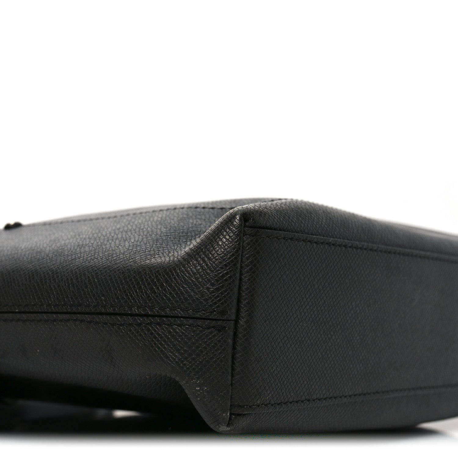 Louis Vuitton Taiga Grigori MM Messenger Ardoise 1864237