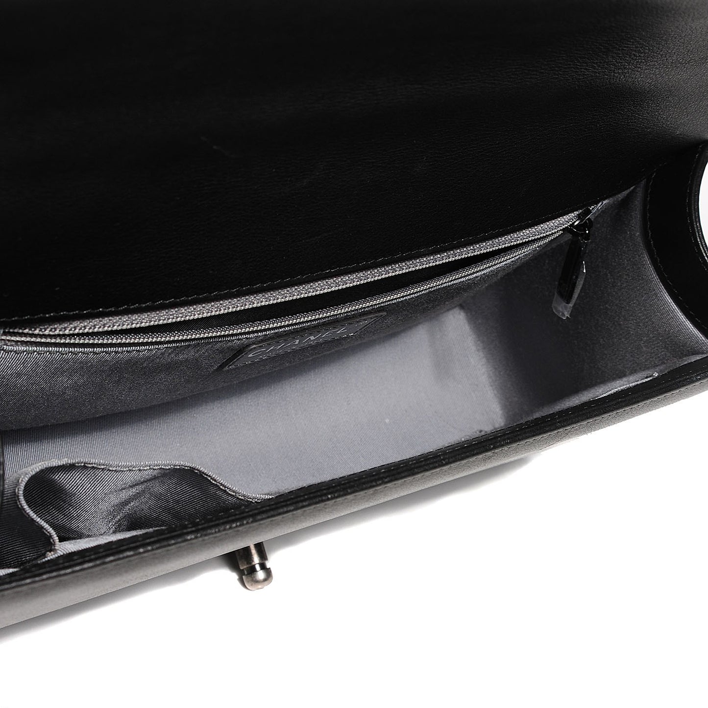 Metallic Calfskin Quilted New Medium Boy Flap Black