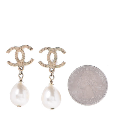 Chanel Pearl CC Drop Earrings Gold 2 of 4