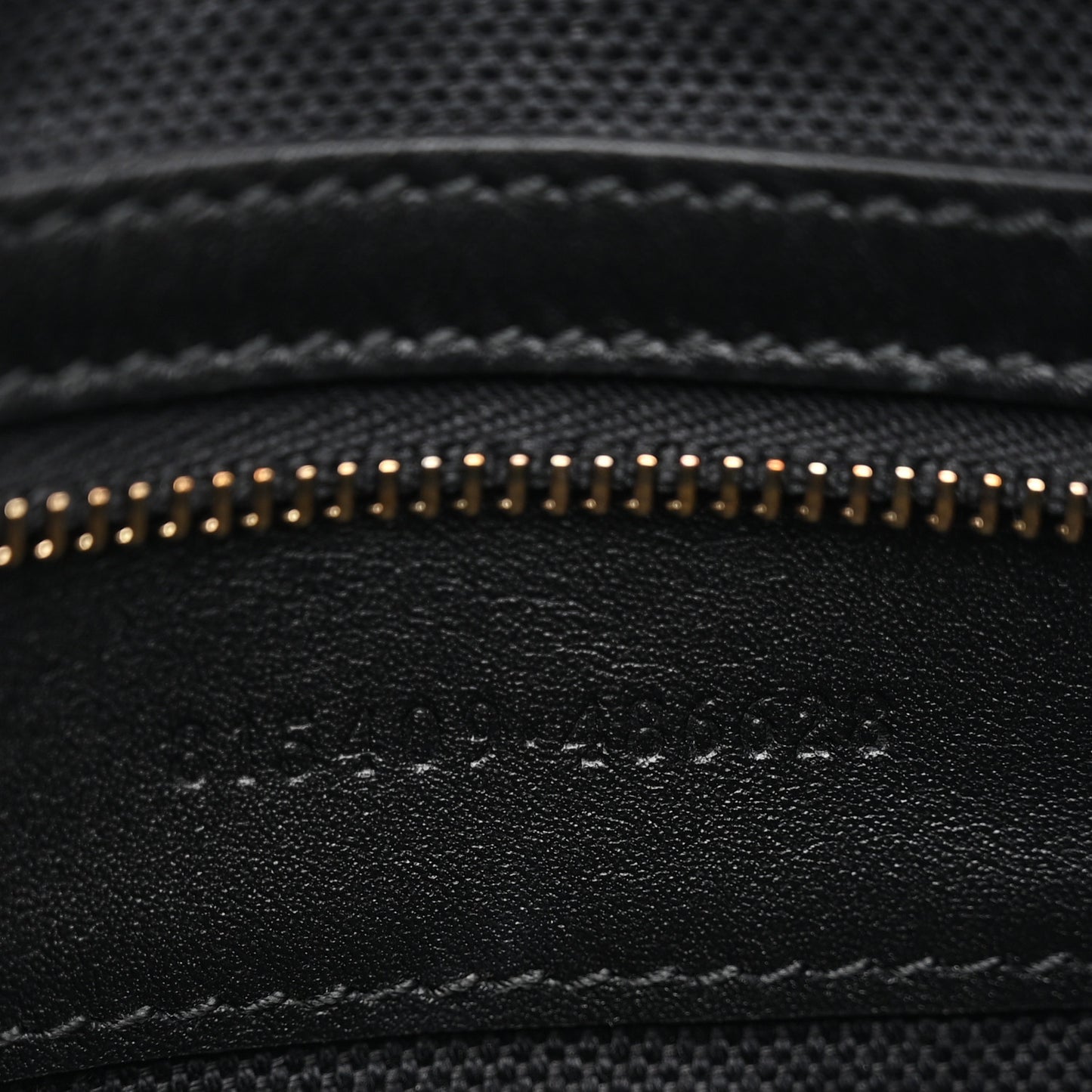 GG Grainy Calfskin Emblem Small Half Moon Shoulder Black