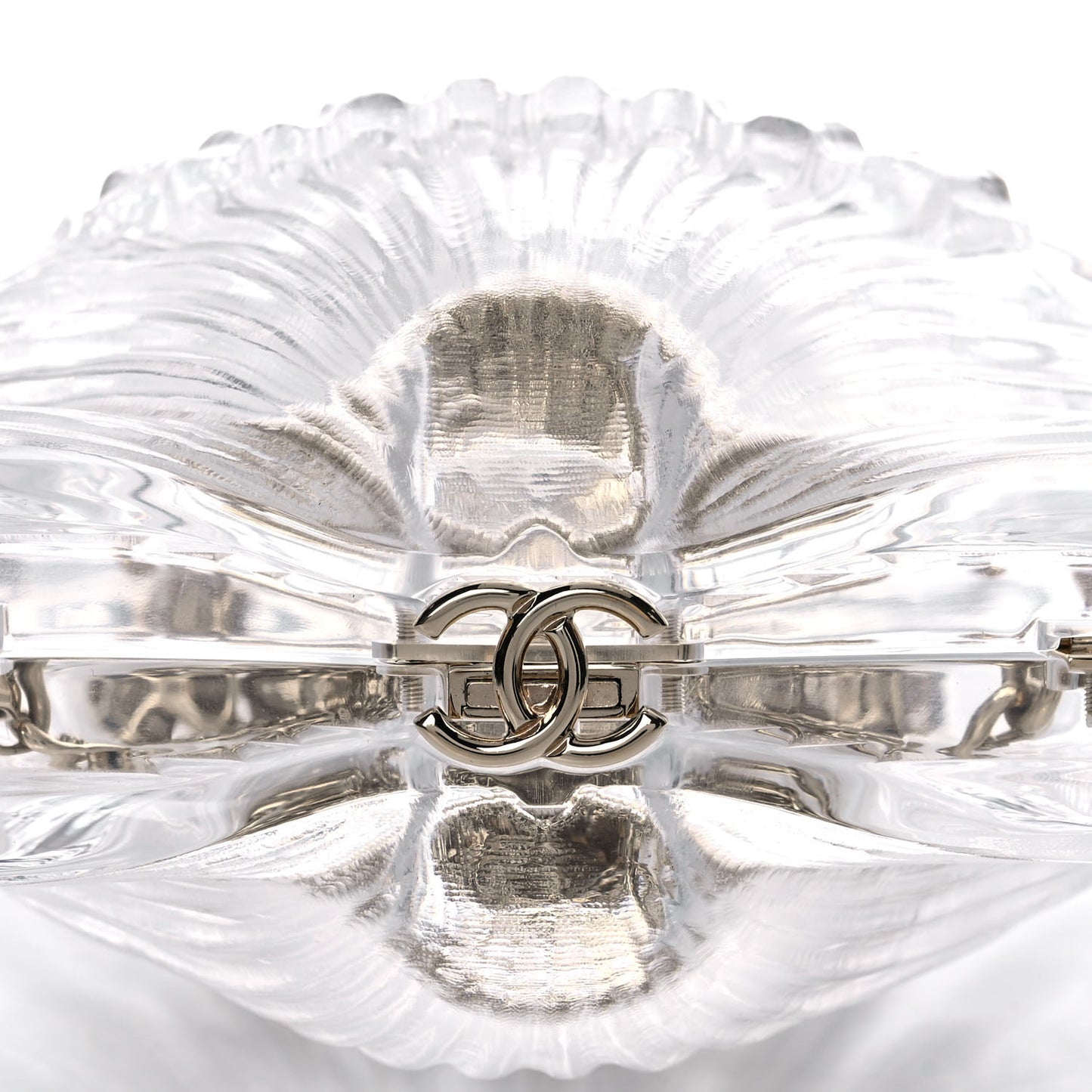 Plexiglass Evening On The Beach Shell Clutch Clear