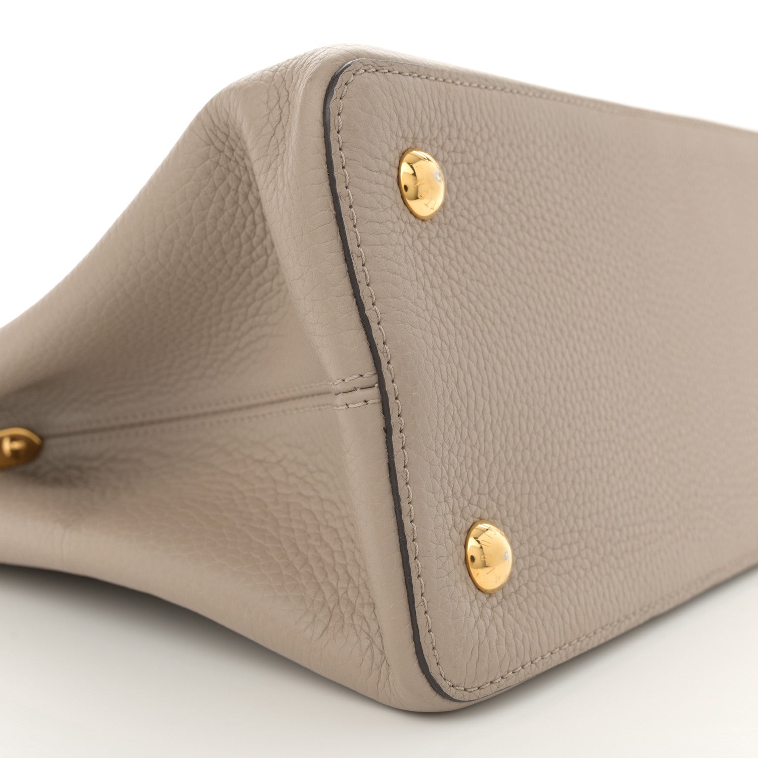 Louis Vuitton Taurillon Capucines MM Galet 8 of 14