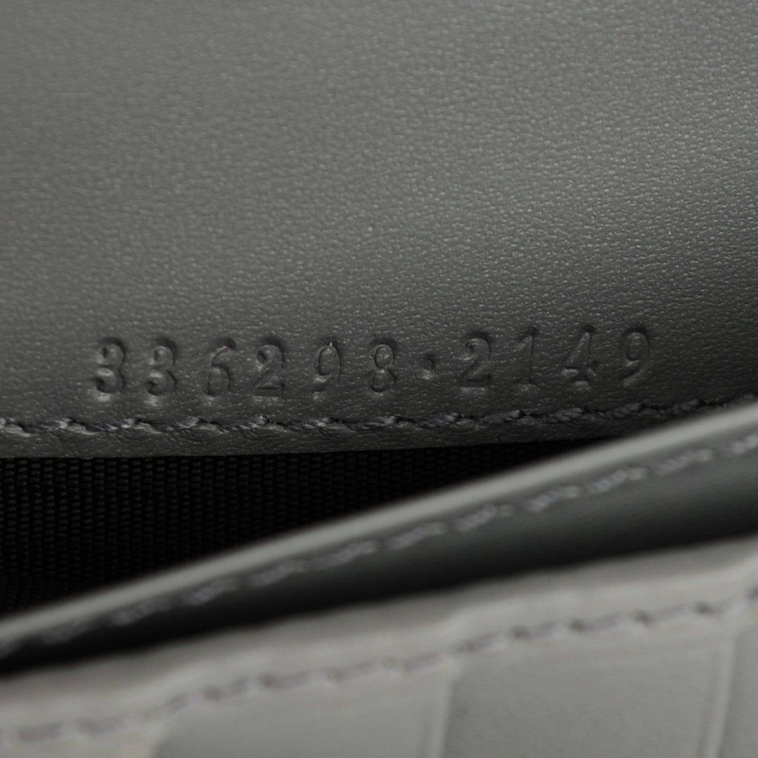 Gucci GG Supreme Monogram Travel Document Case Ecru Grigio 8 of 8
