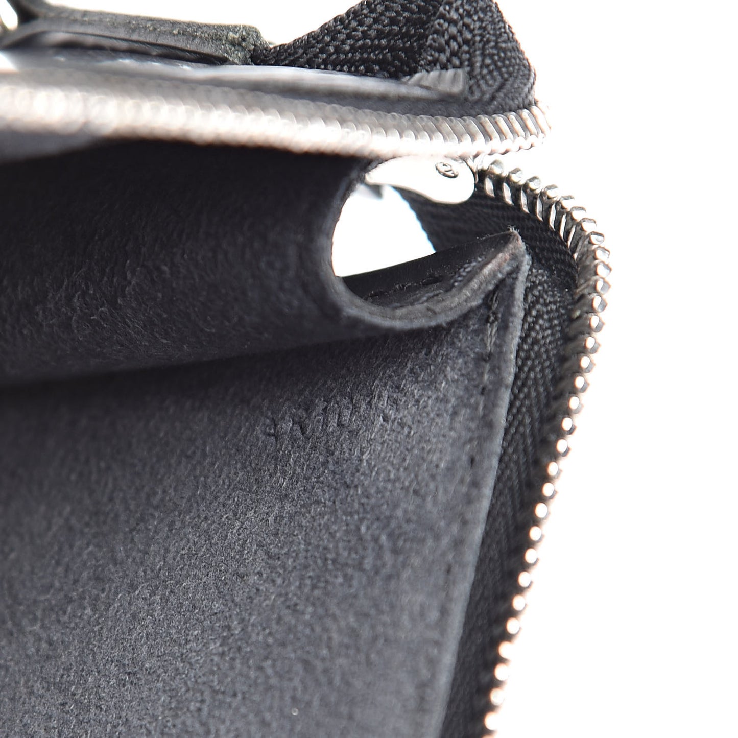Epi Pochette Accessories 24 Black