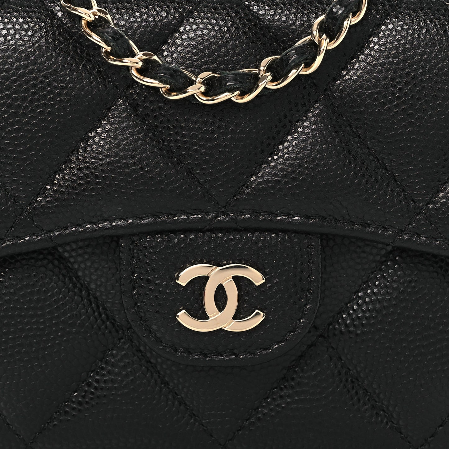 Caviar Quilted Flap Card Holder On Chain Black
