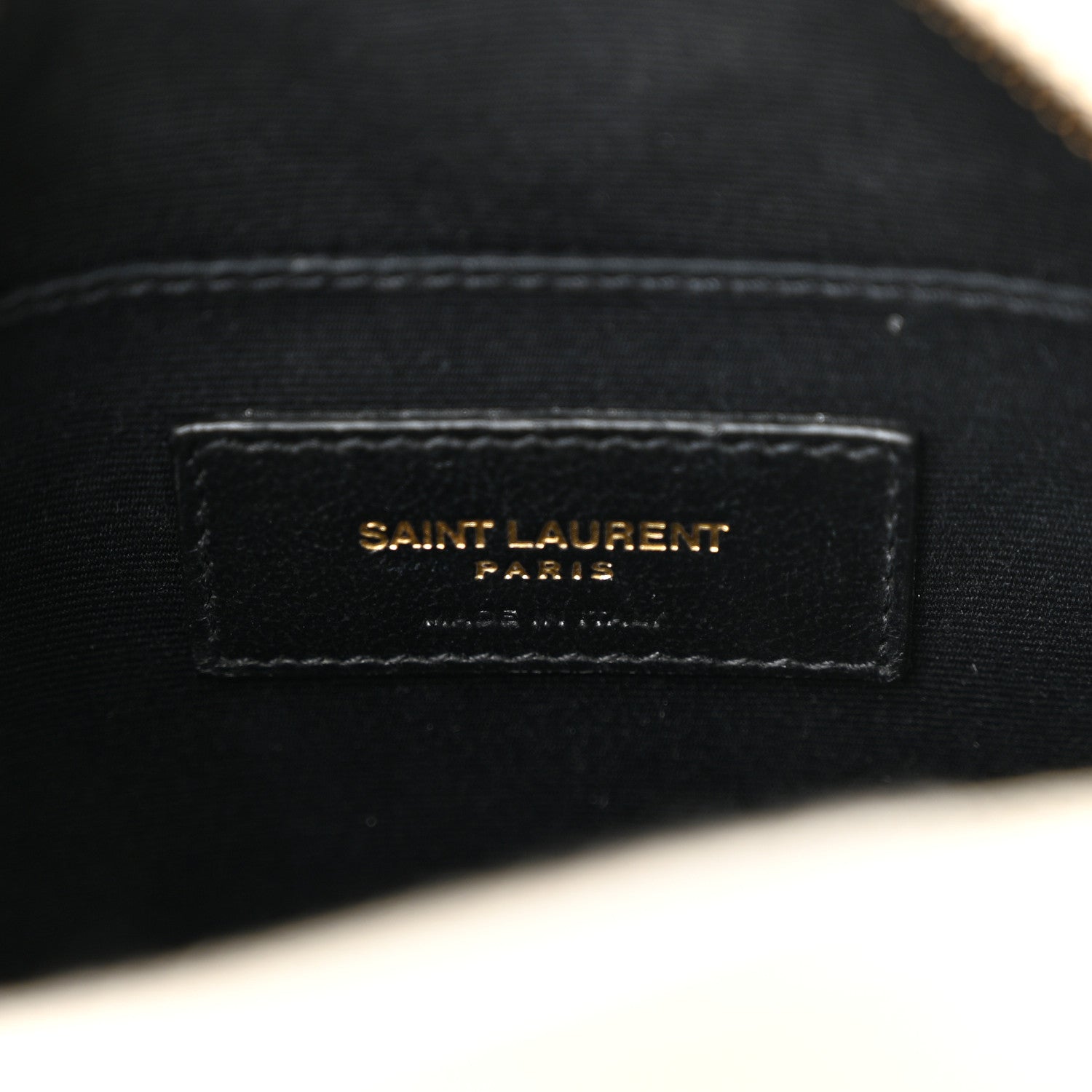 Saint Laurent Grain De Poudre Matelasse Chevron Quilted Round Vinyle Camera Bag Crema Soft 6 of 10