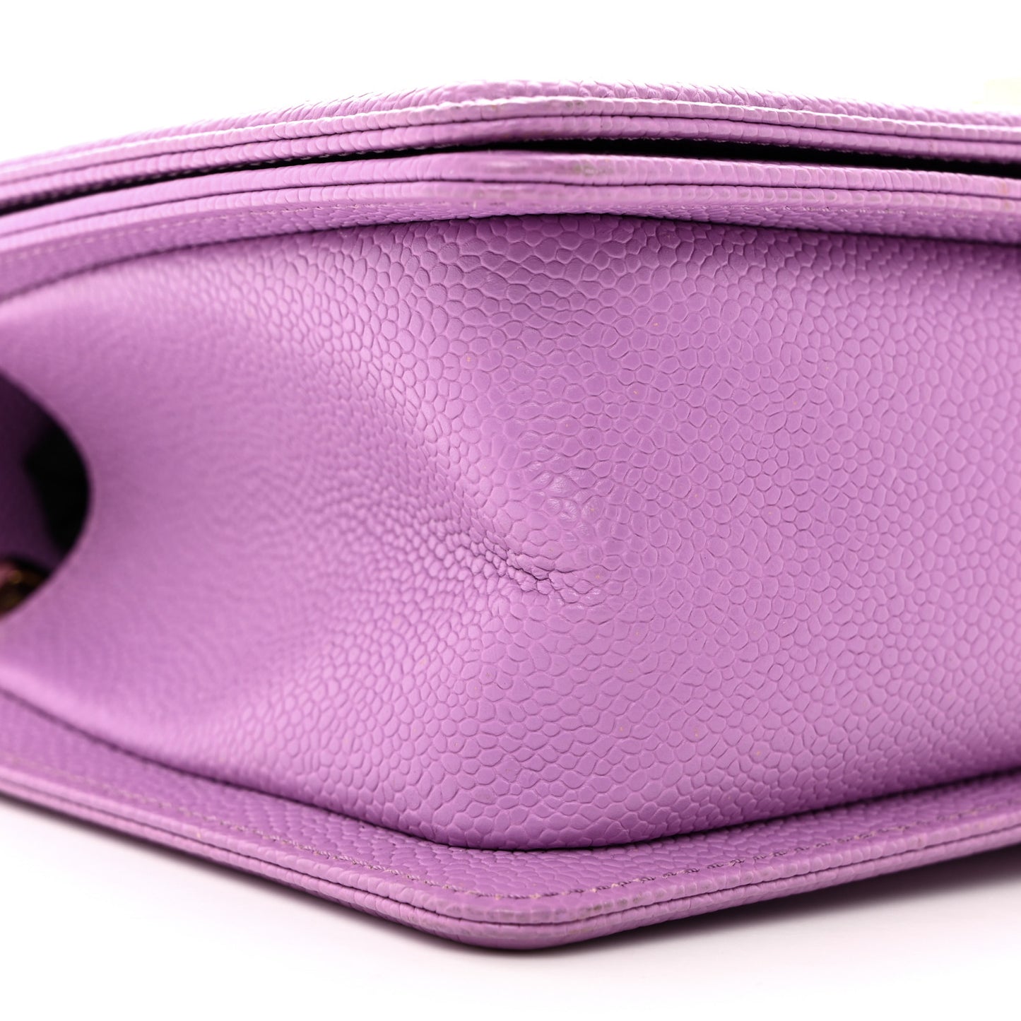 Caviar Quilted Medium Boy Flap Purple