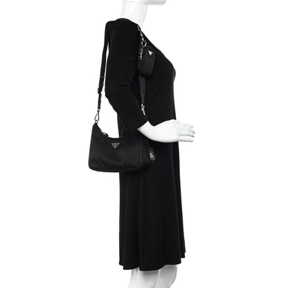 Prada Nylon Re-Edition 2005 Shoulder Bag Black 2 of 16
