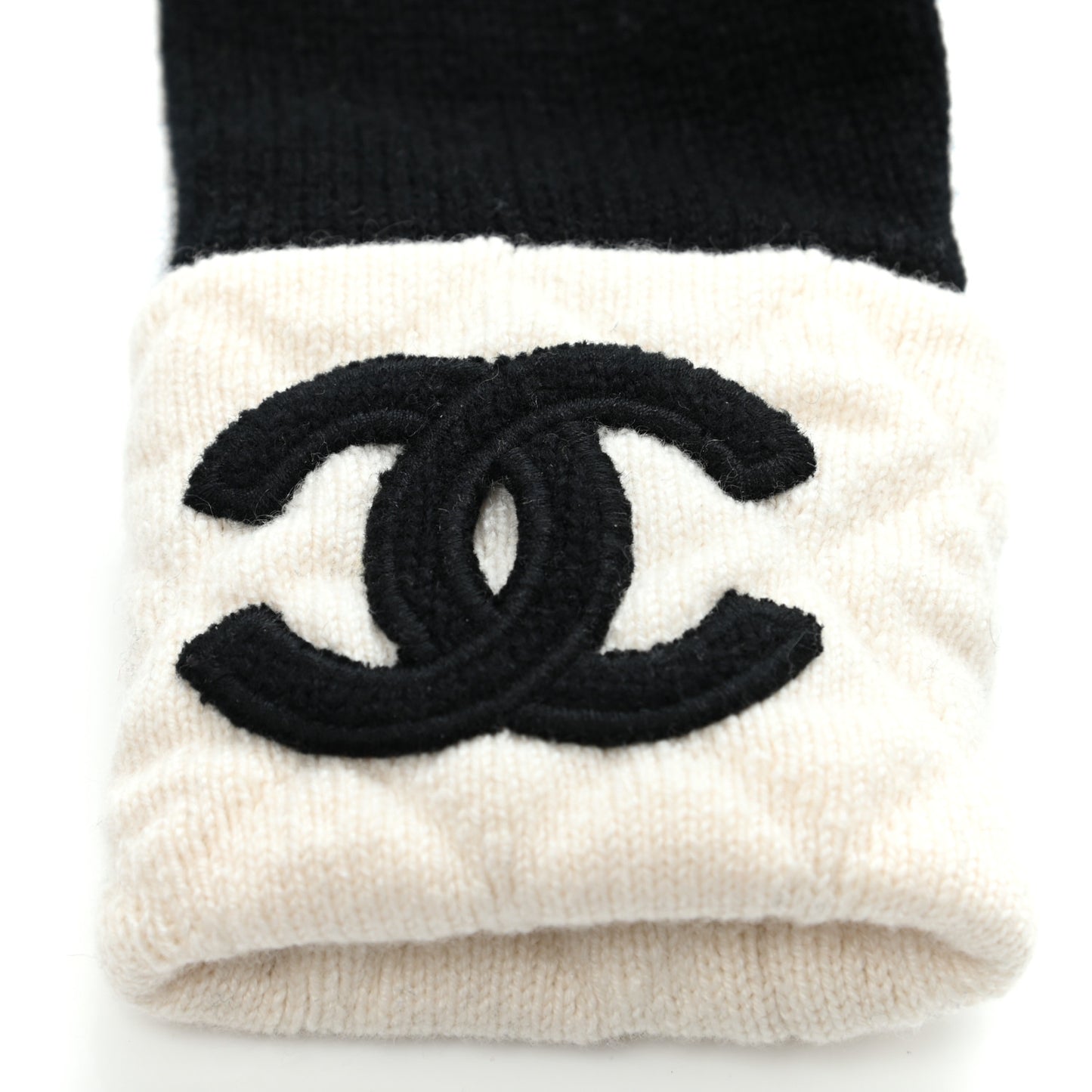 Cashmere Quilted CC Gloves Black