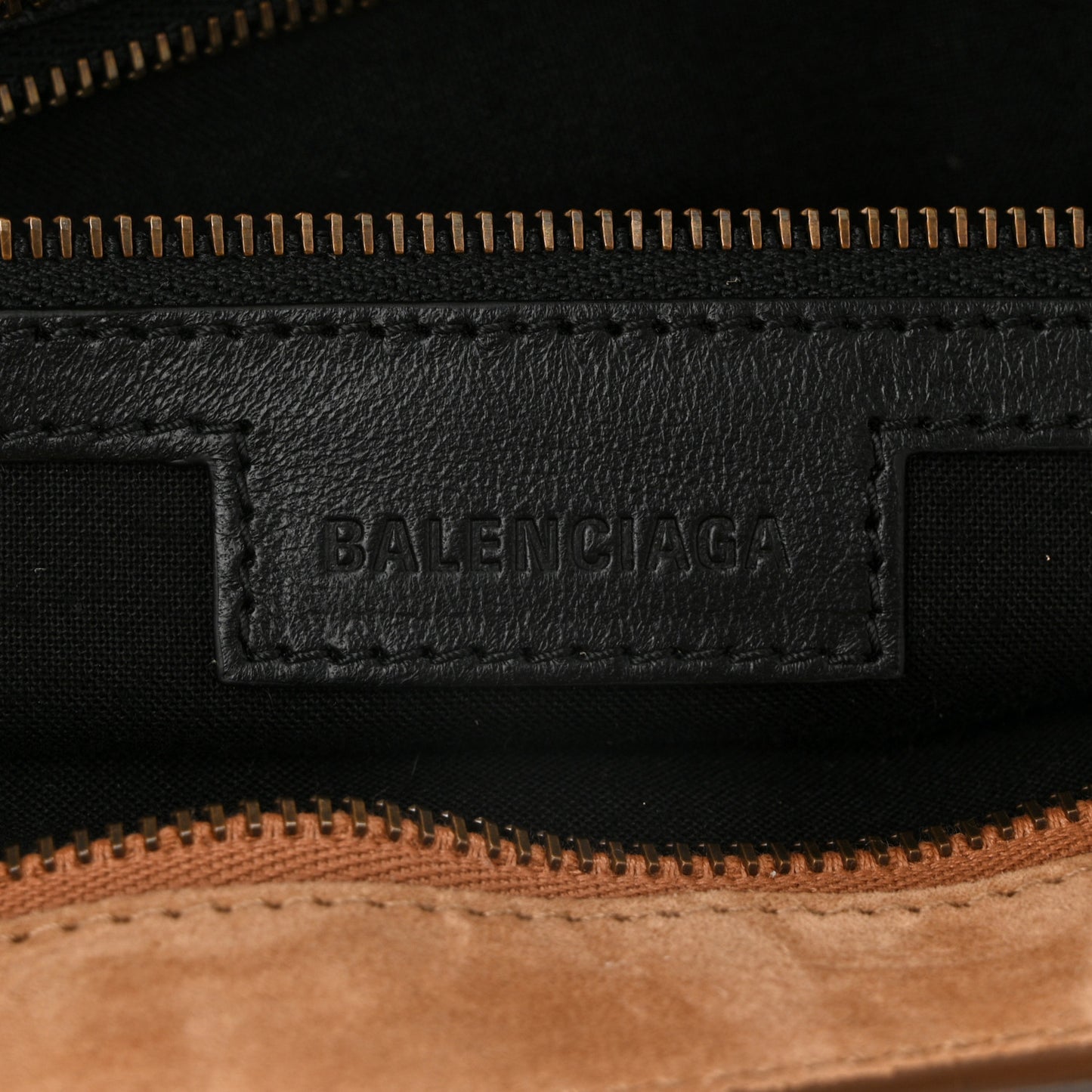 Waxed Suede Calfskin Classic Hardware Medium Le City Camel
