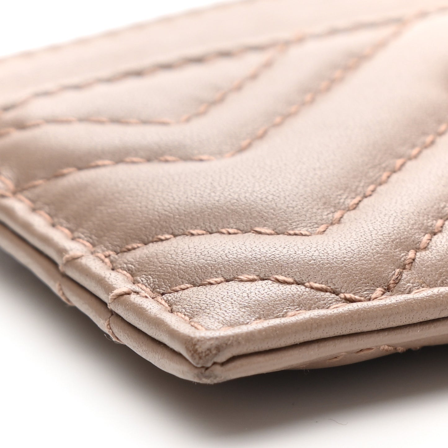 Calfskin Matelasse GG Marmont Card Holder Porcelain Rose