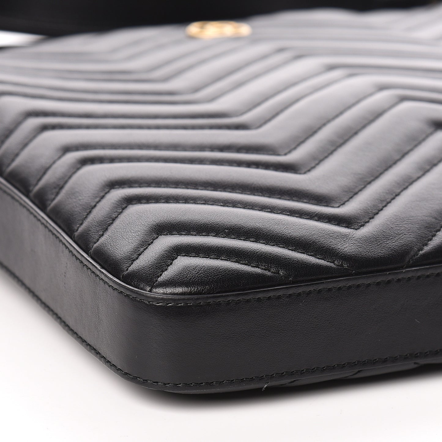 Calfskin Matelasse GG Marmont Flat Messenger Bag Black