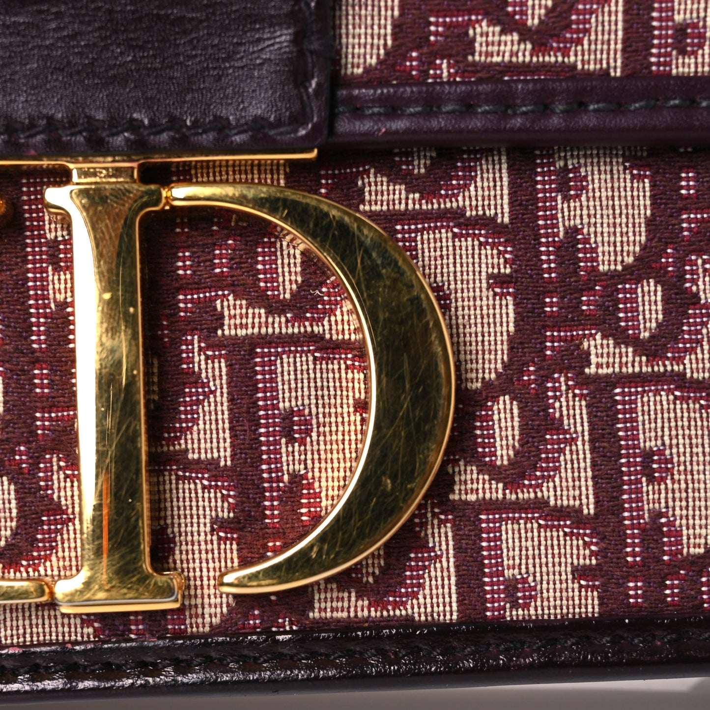 Oblique 30 Montaigne Flap Bag Burgundy