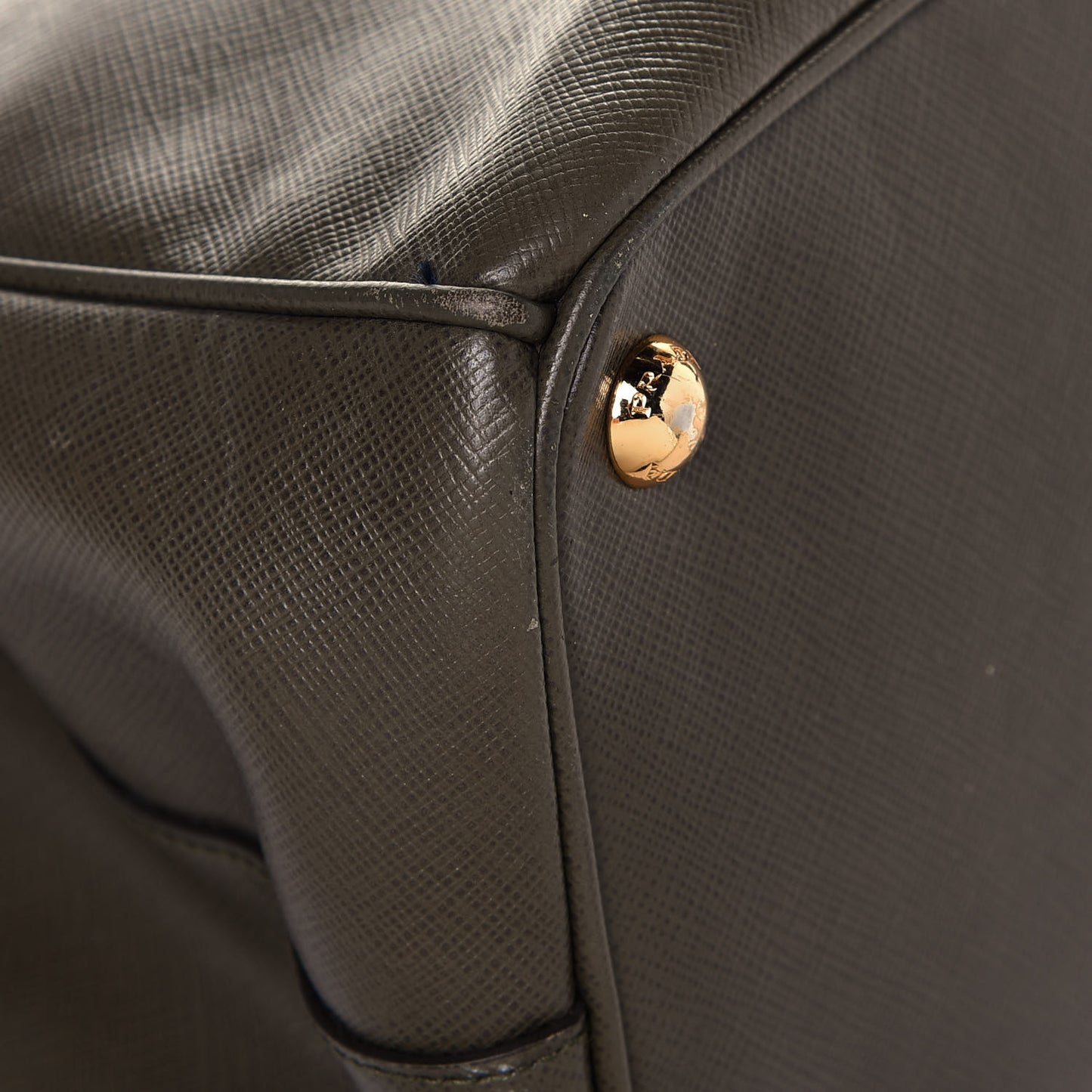 Saffiano Medium Galleria Double Zip Tote Caffe