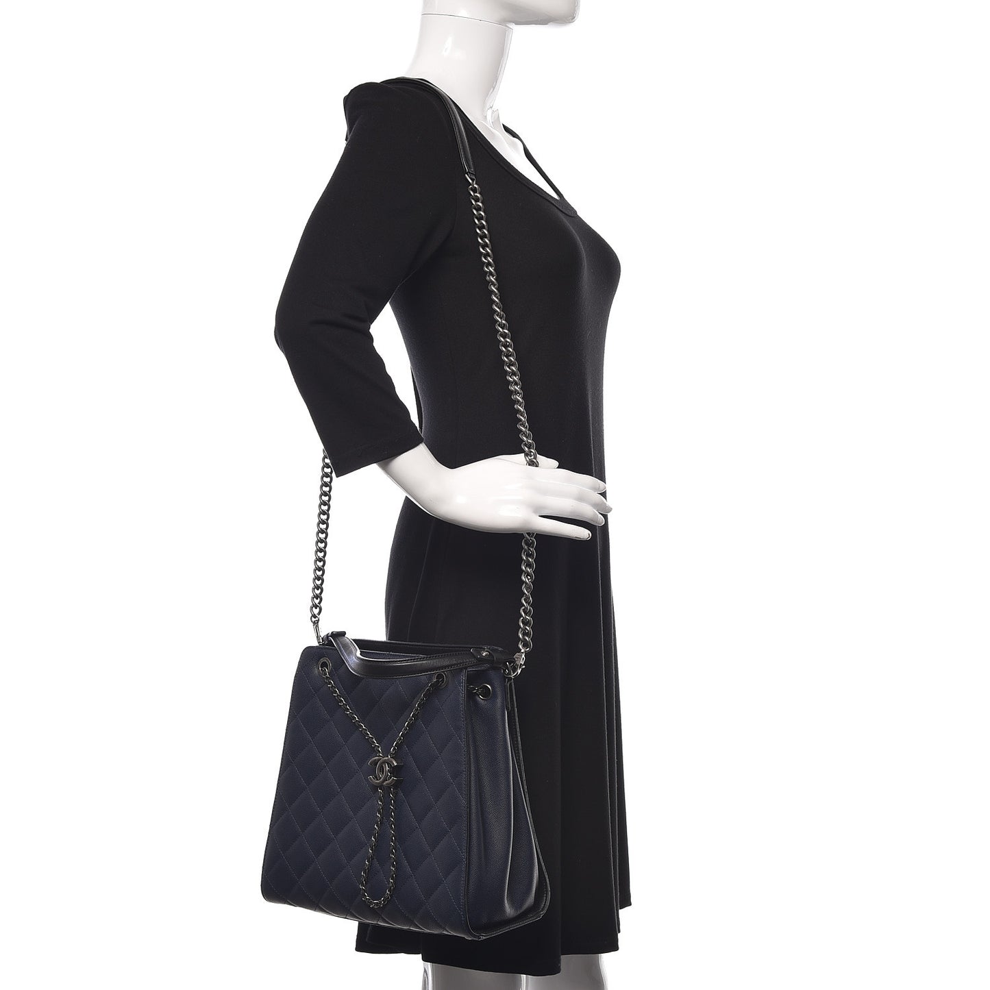Caviar Quilted Medium CC Bucket Bag Dark Blue