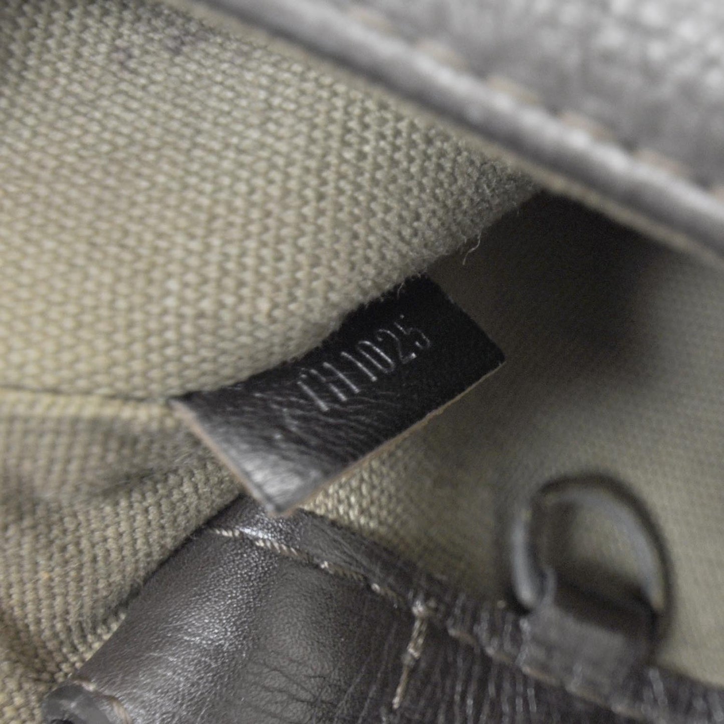 Utah Leather Yuma Messenger Bag Coffee