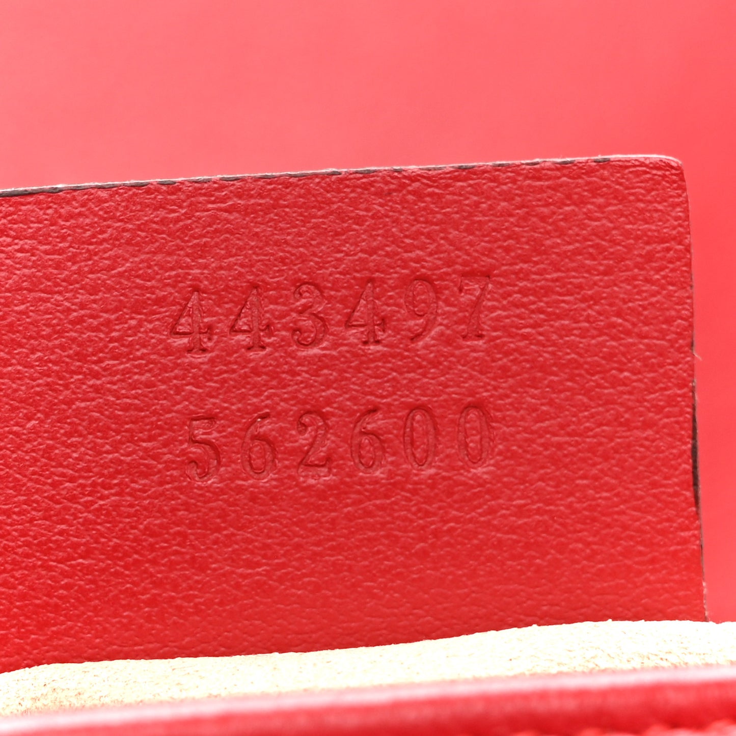 Calfskin Matelasse Small GG Marmont Shoulder Bag Hibiscus Red