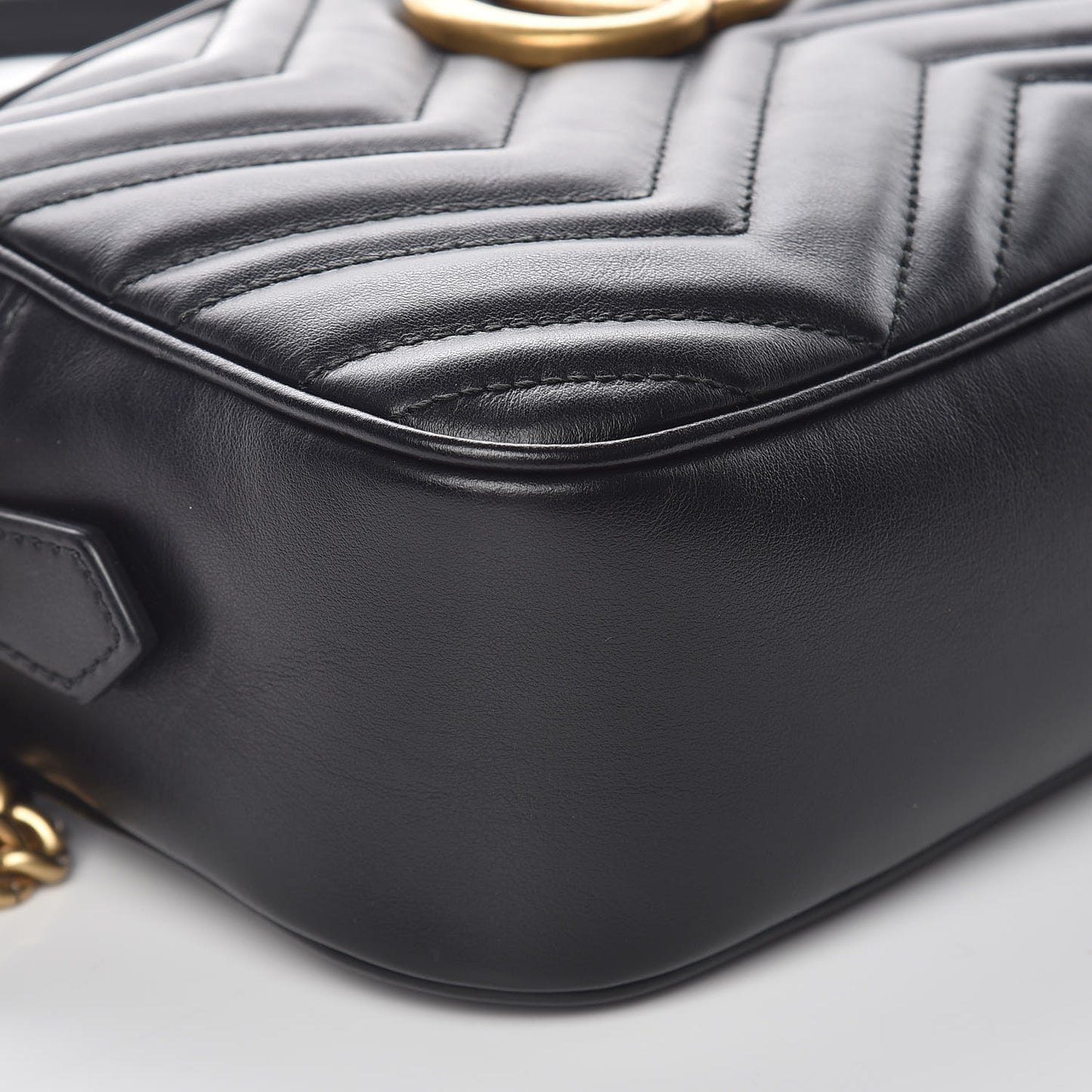 Calfskin Matelasse Small GG Marmont Chain Shoulder Bag Black
