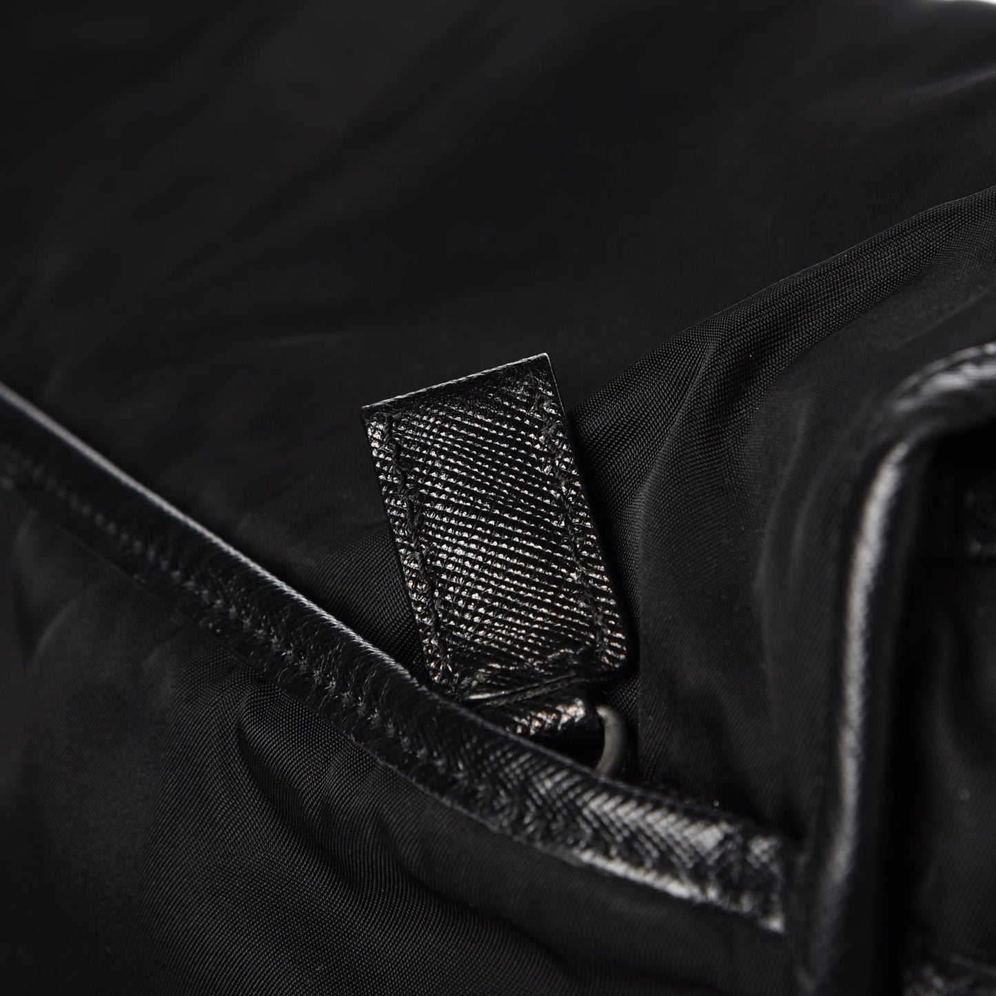 Tessuto Nylon Saffiano Messenger Bag Nero Black