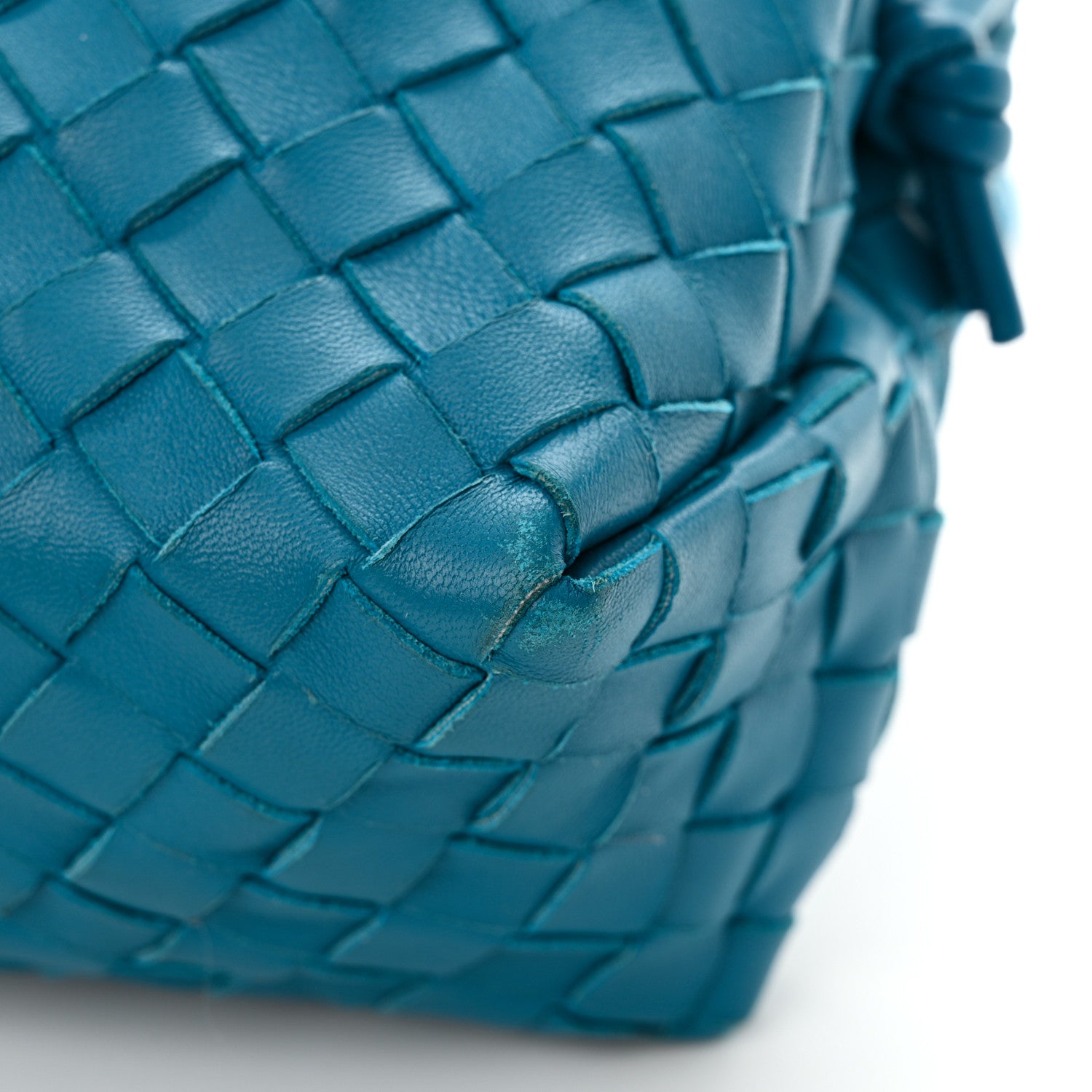 Bottega Veneta Nappa Intrecciato Medium Loop Camera Bag Pool 10 of 11