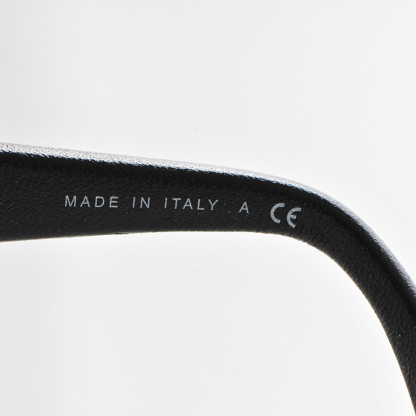 Butterfly Chain Sunglasses 5215-Q Black