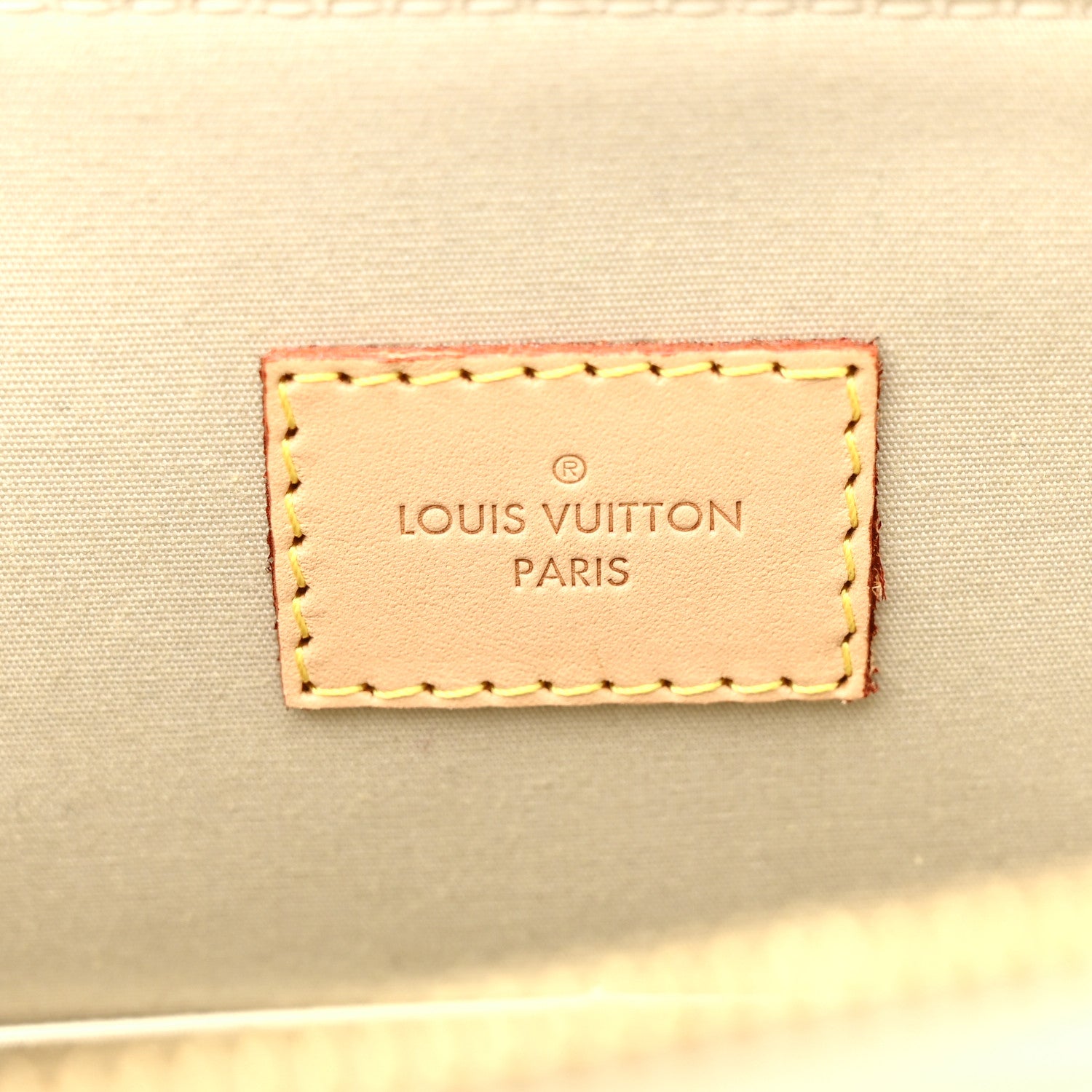 Louis Vuitton Vernis Alma GM Blanc Corail 6 of 13