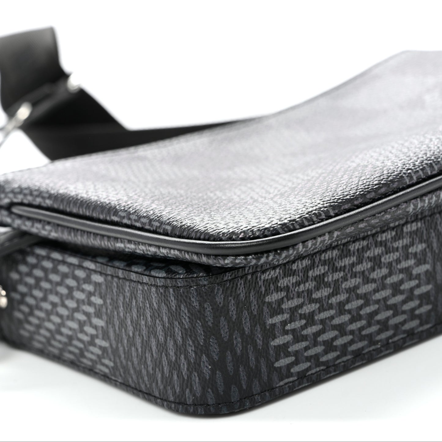 Damier Graphite 3D Trio Messenger