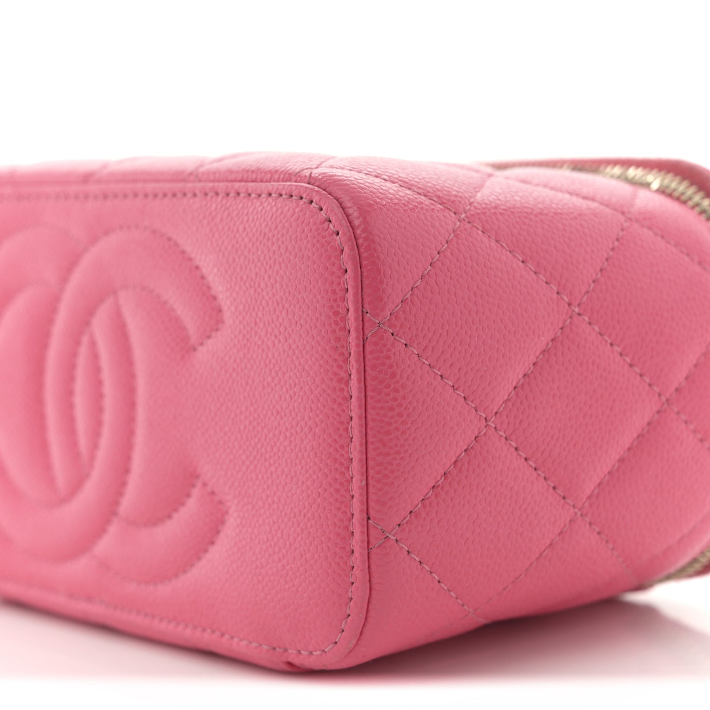 Caviar Quilted Small Vanity Case With Chain Pink