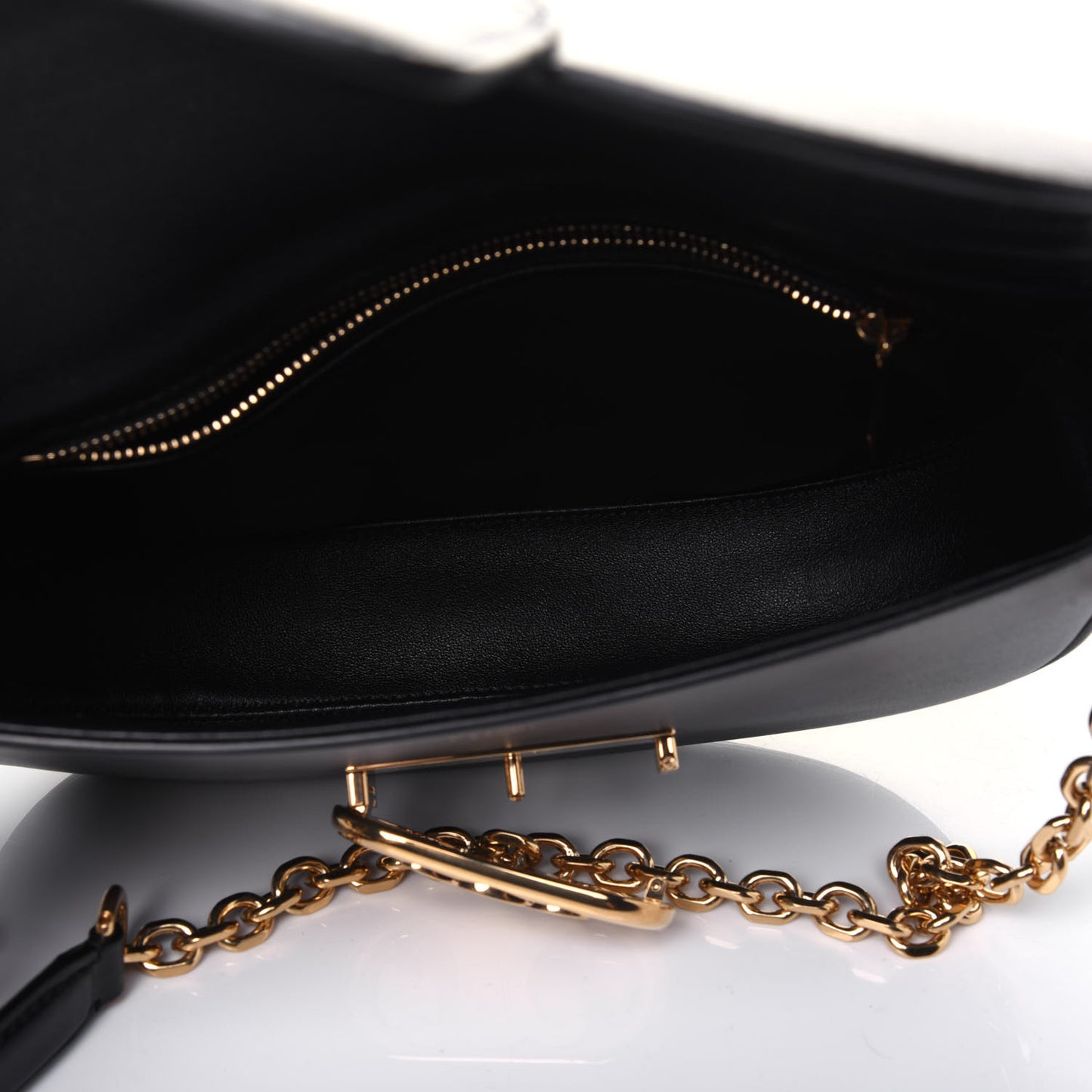 Shiny Calfskin Medium Chain Maillon Triomphe Black