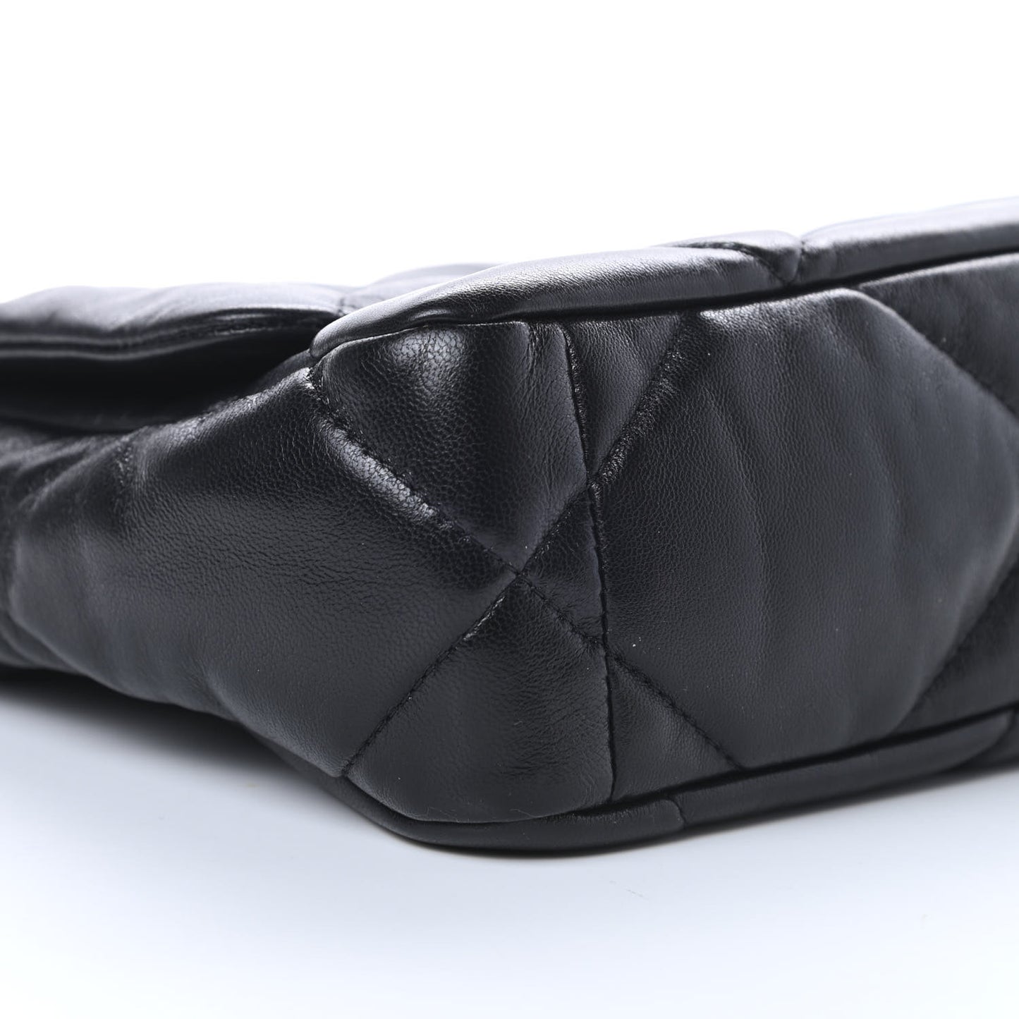 Goatskin Quilted Medium Chanel 19 Flap Black