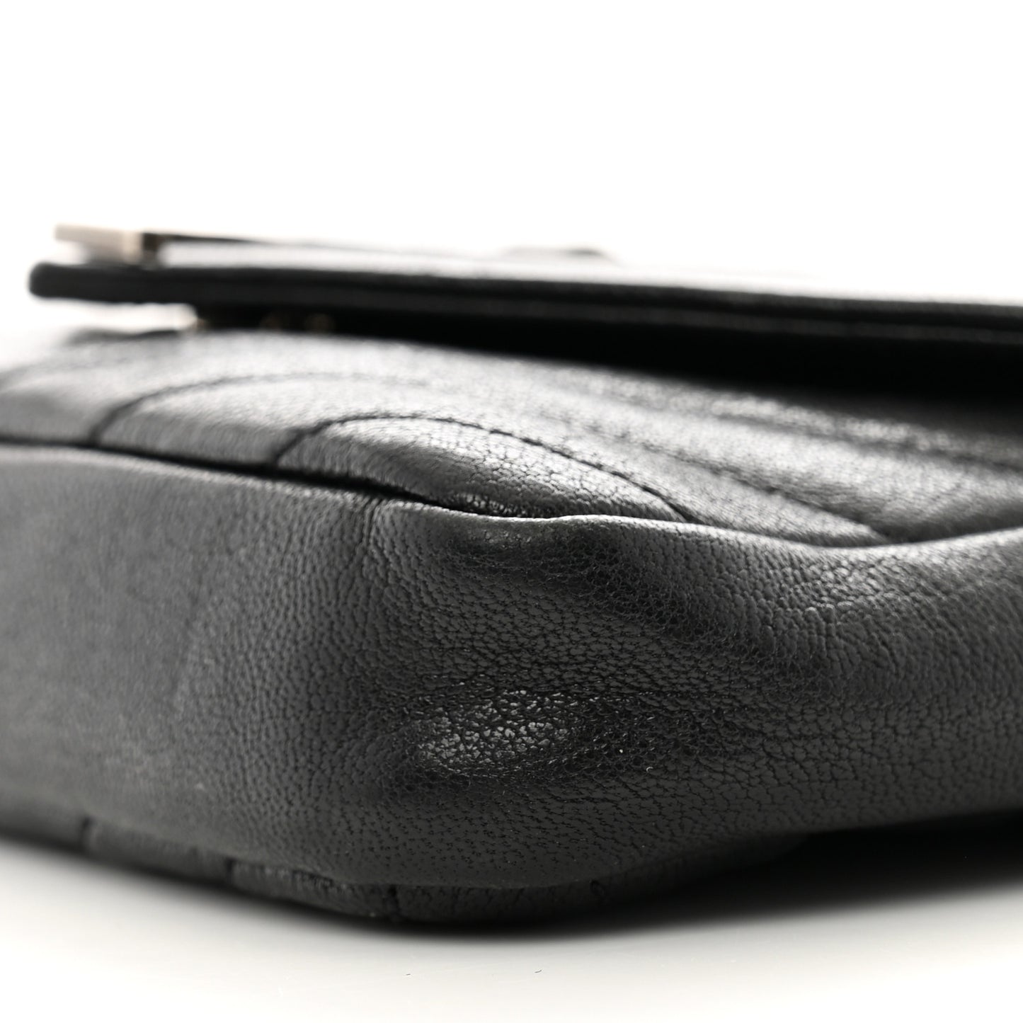 Sheepskin Matelasse Chevron Monogram College Chain Wallet Black