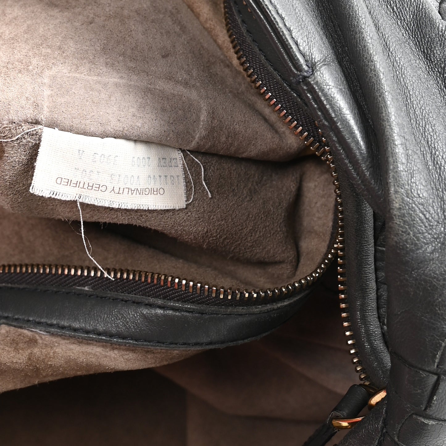 Nappa Intrecciato Maxi Veneta Hobo Matita