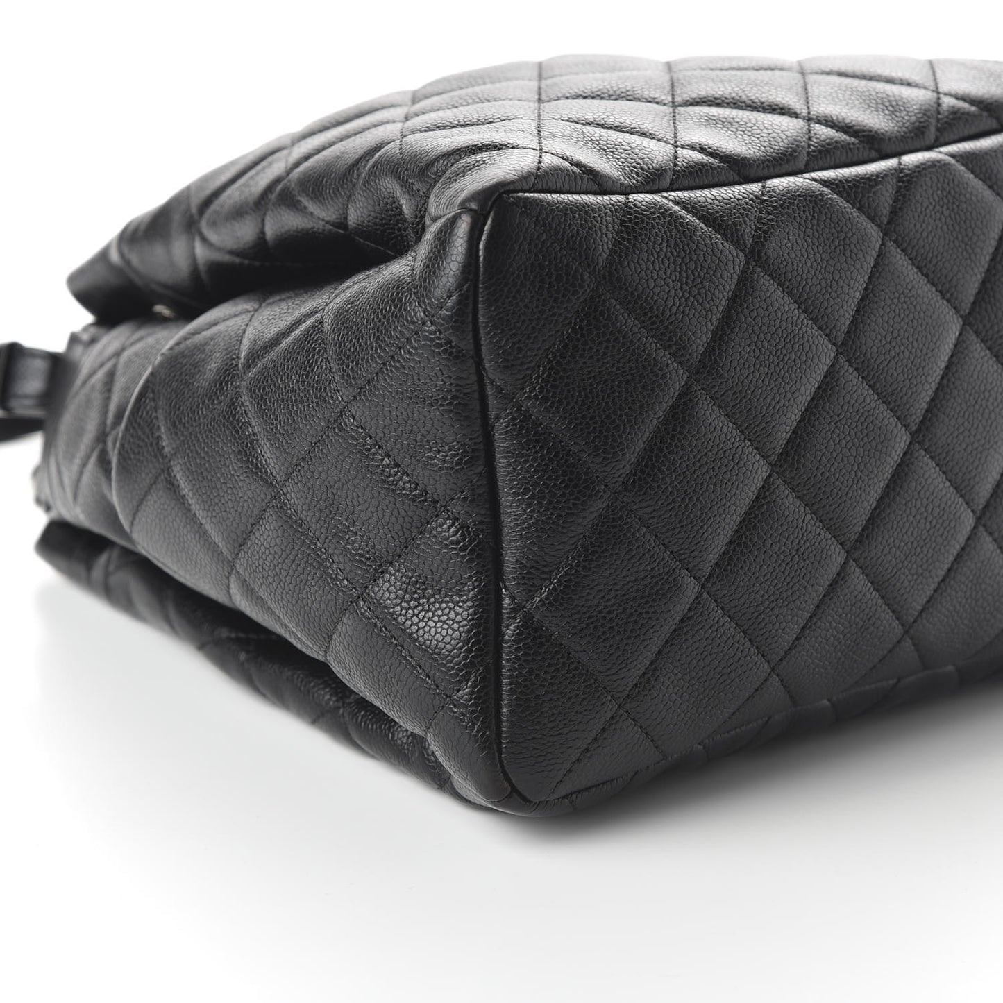 Caviar Quilted Small Chain Bucket Bag Black