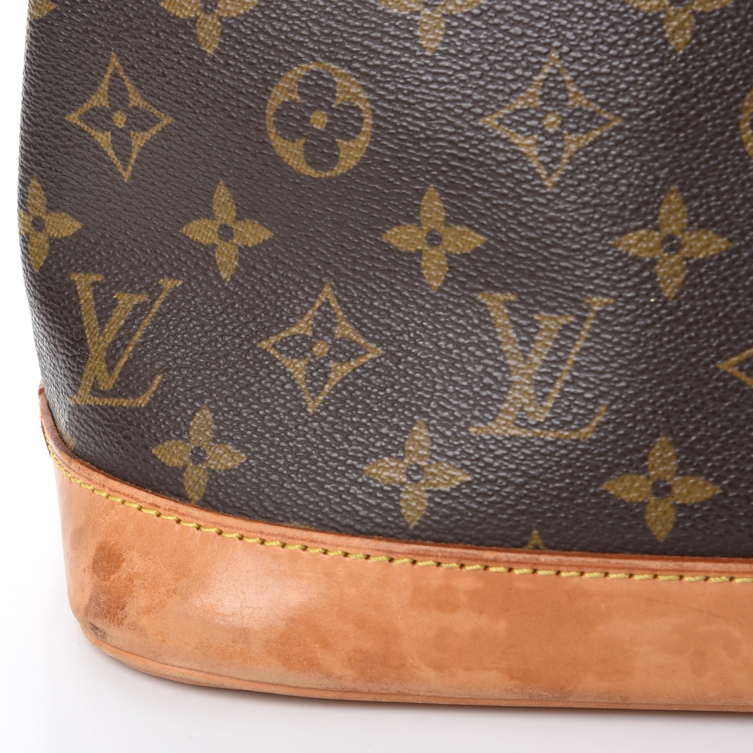 Louis Vuitton Monogram Alma PM 10 of 17