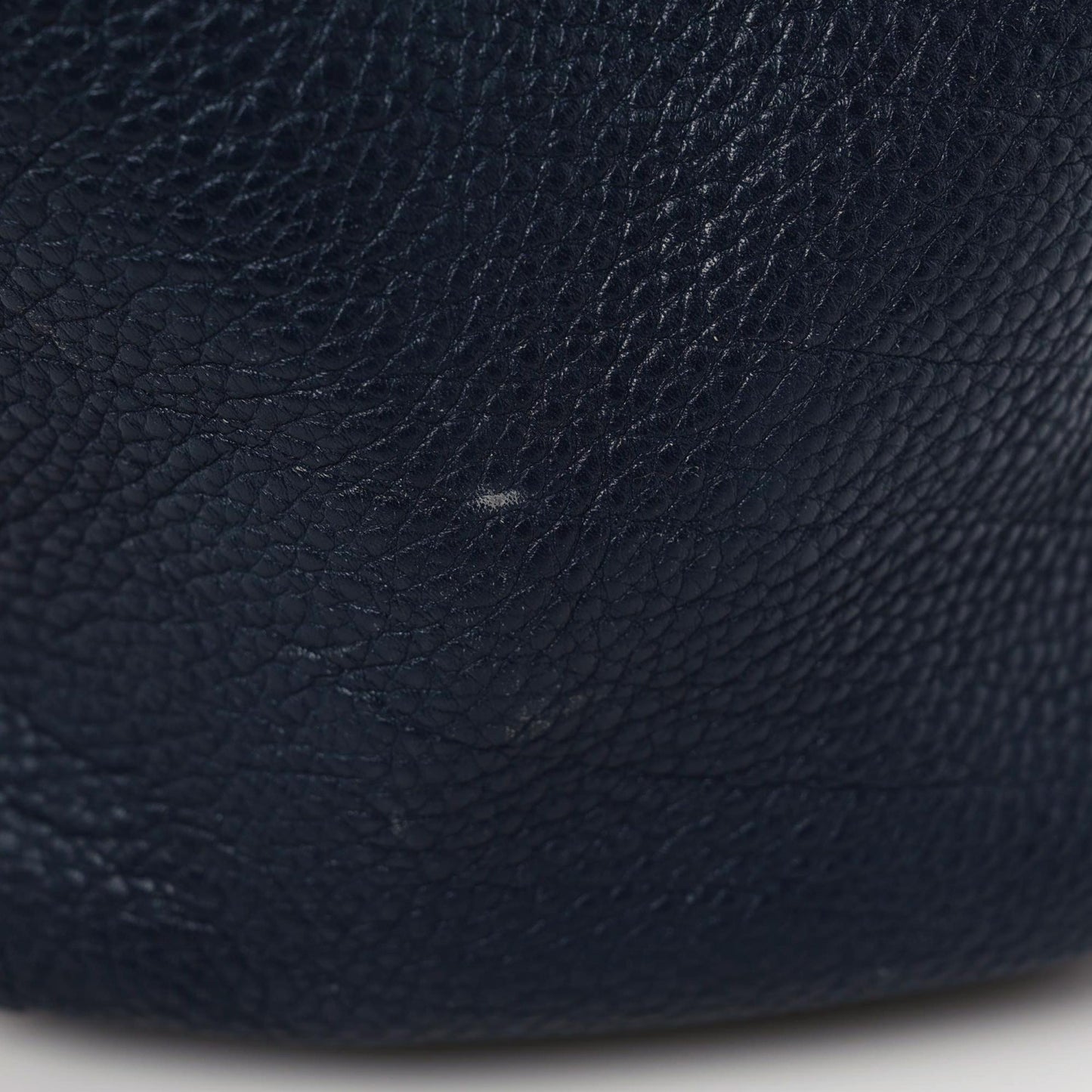 Pebbled Calfskin Medium Rockstud Tote Marine