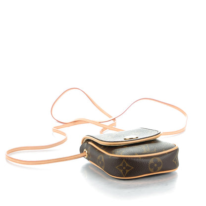 Louis Vuitton Monogram Pochette Cancun 4 of 7