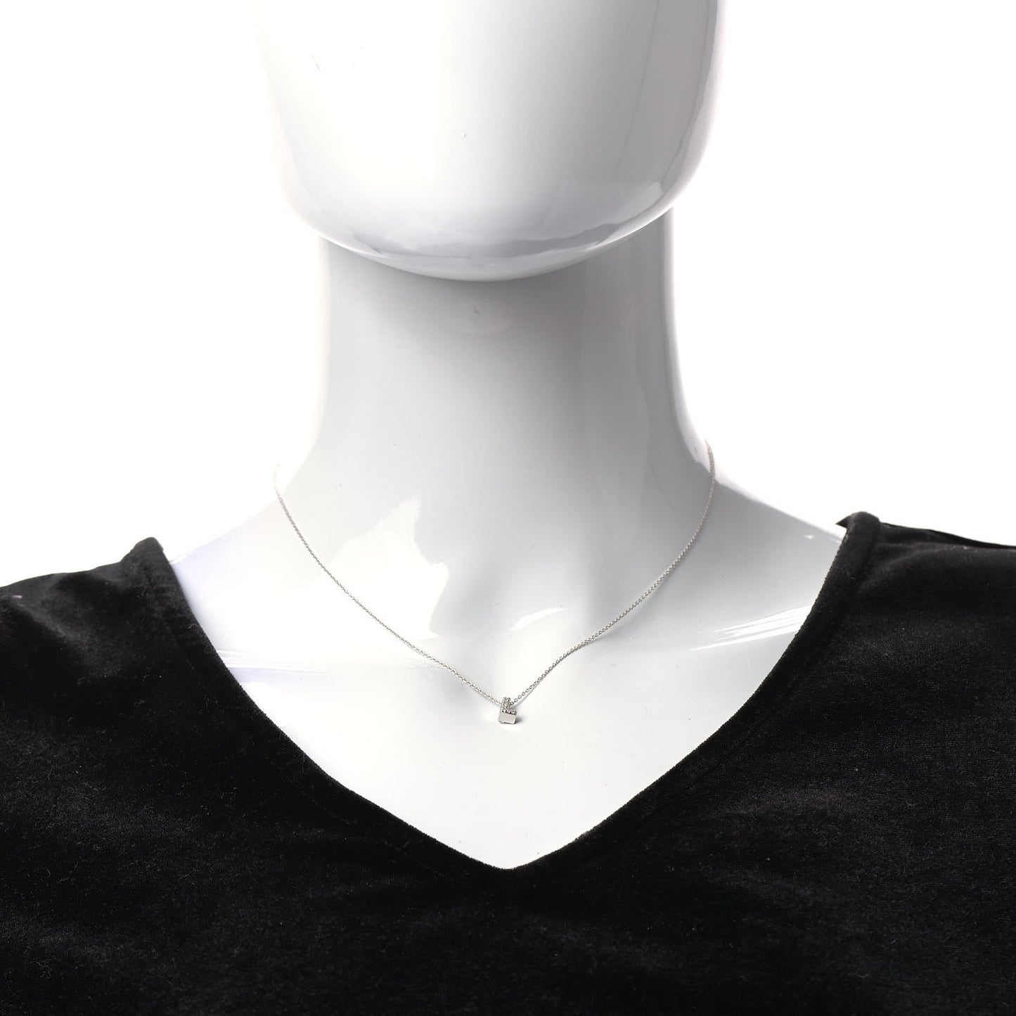 18K White Gold Diamond Love Letter L Pendant Necklace