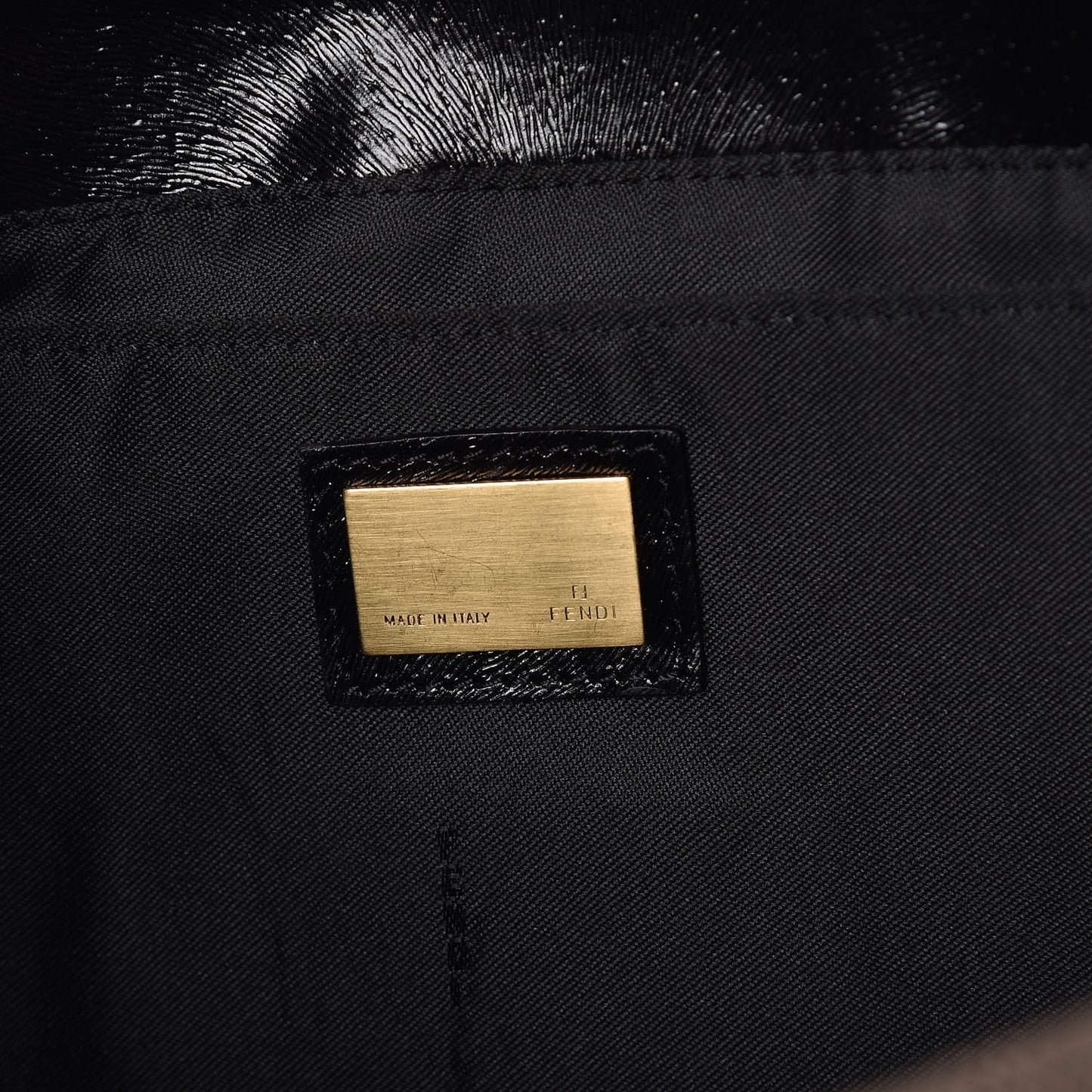 Zucca Shadow Shoulder Bag Black