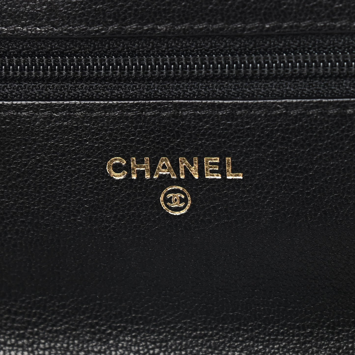 Patent Quilted Wallet On Chain WOC Black
