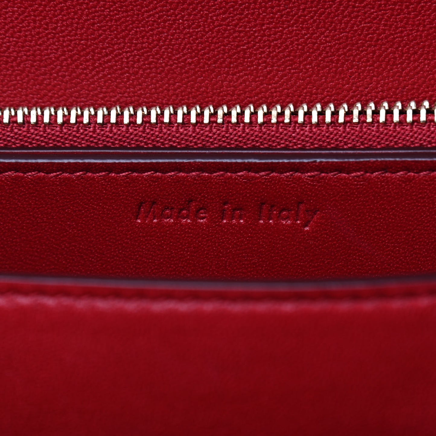 Box Calfskin Medium Classic Box Flap Bag Red