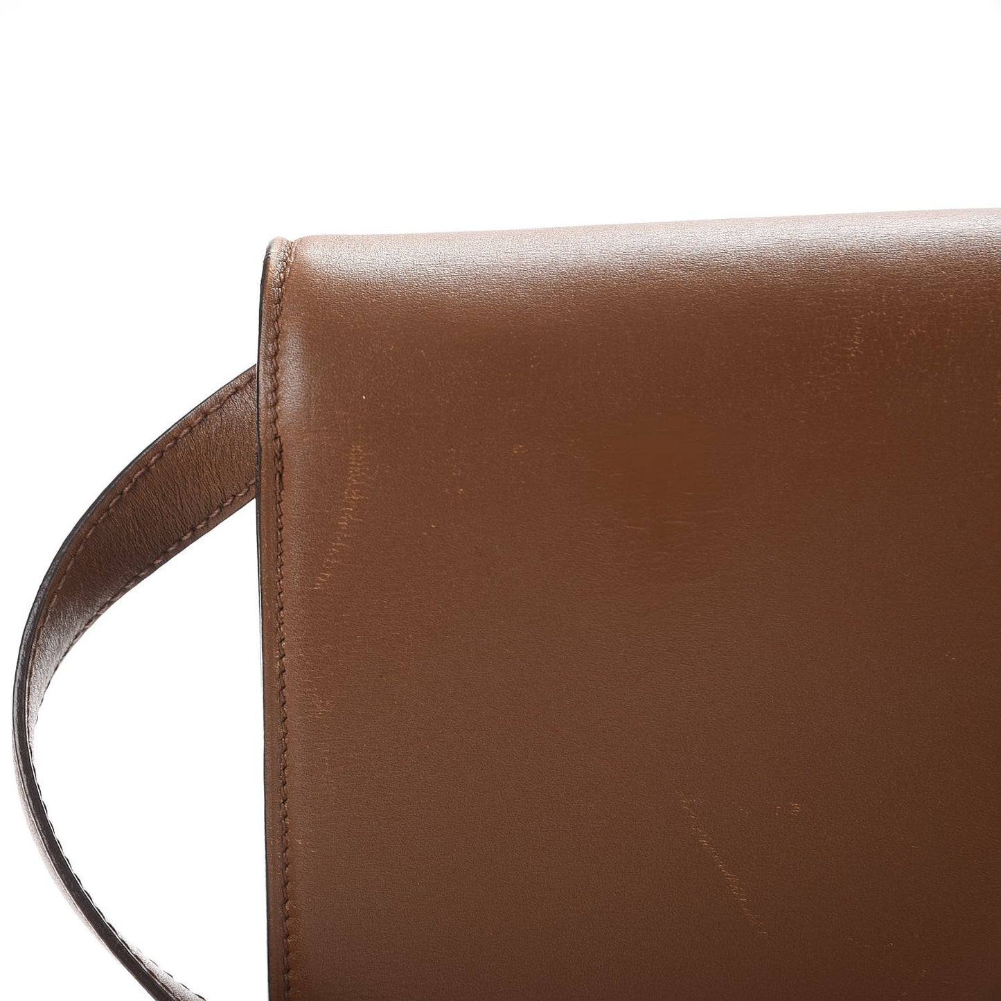 Box Calfskin Medium Classic Box Flap Bag Camel