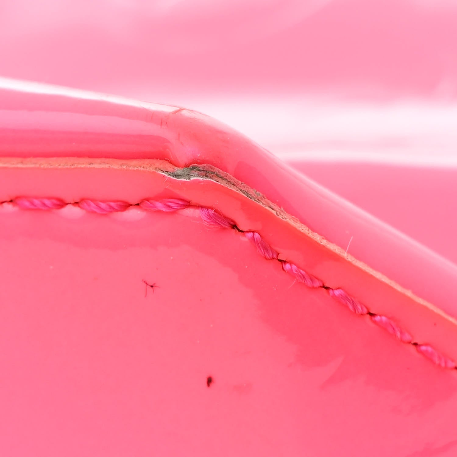 Louis Vuitton Vernis Fluo Reade PM Rose 13 of 14